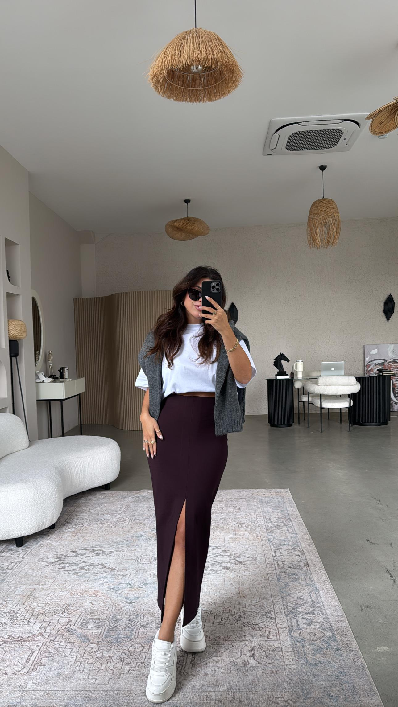 Mürdüm Ön Yırtmaç Çelik Etek
