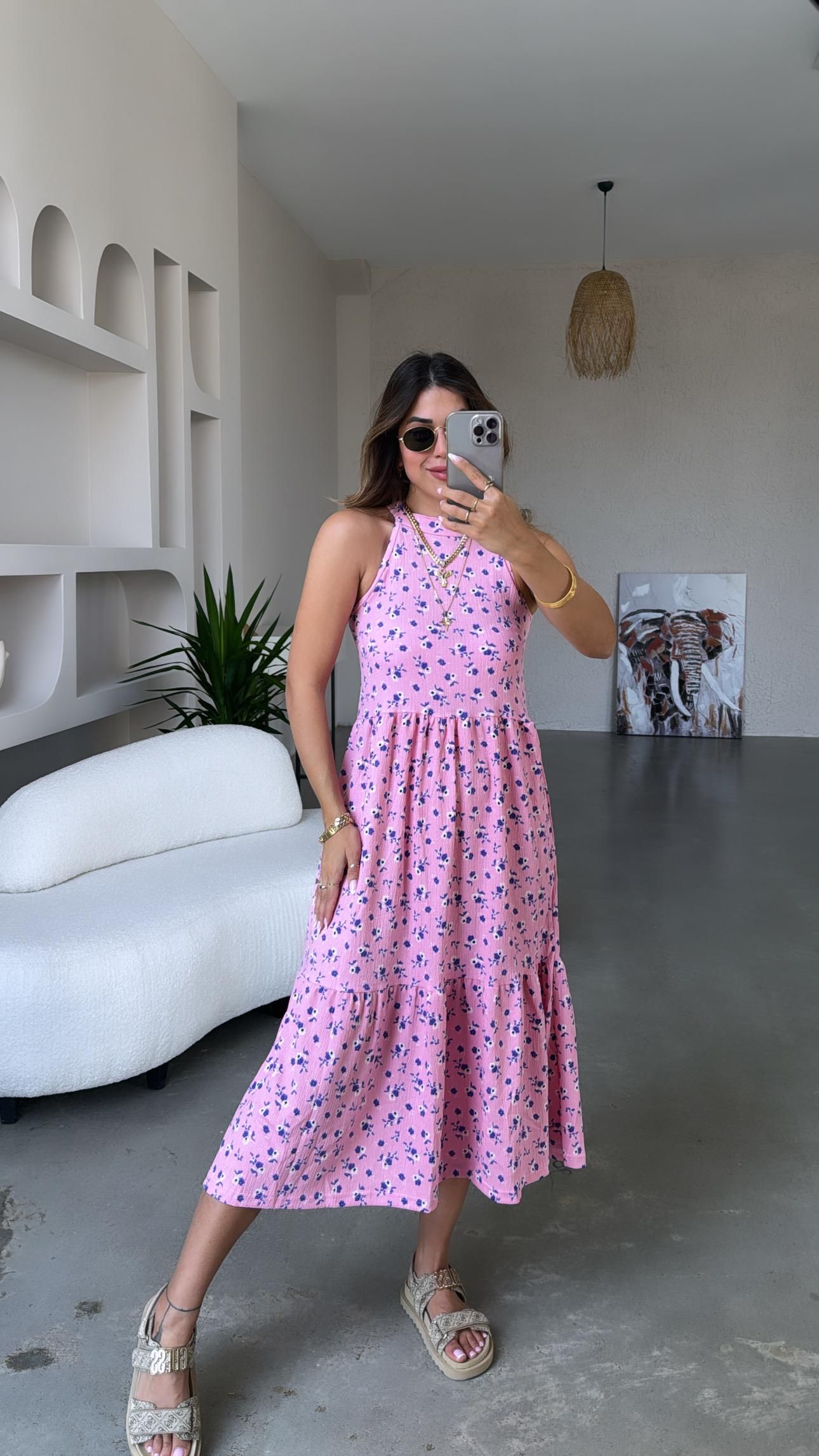 Pembe Çiçekli Desenli Halter Yaka Elbise