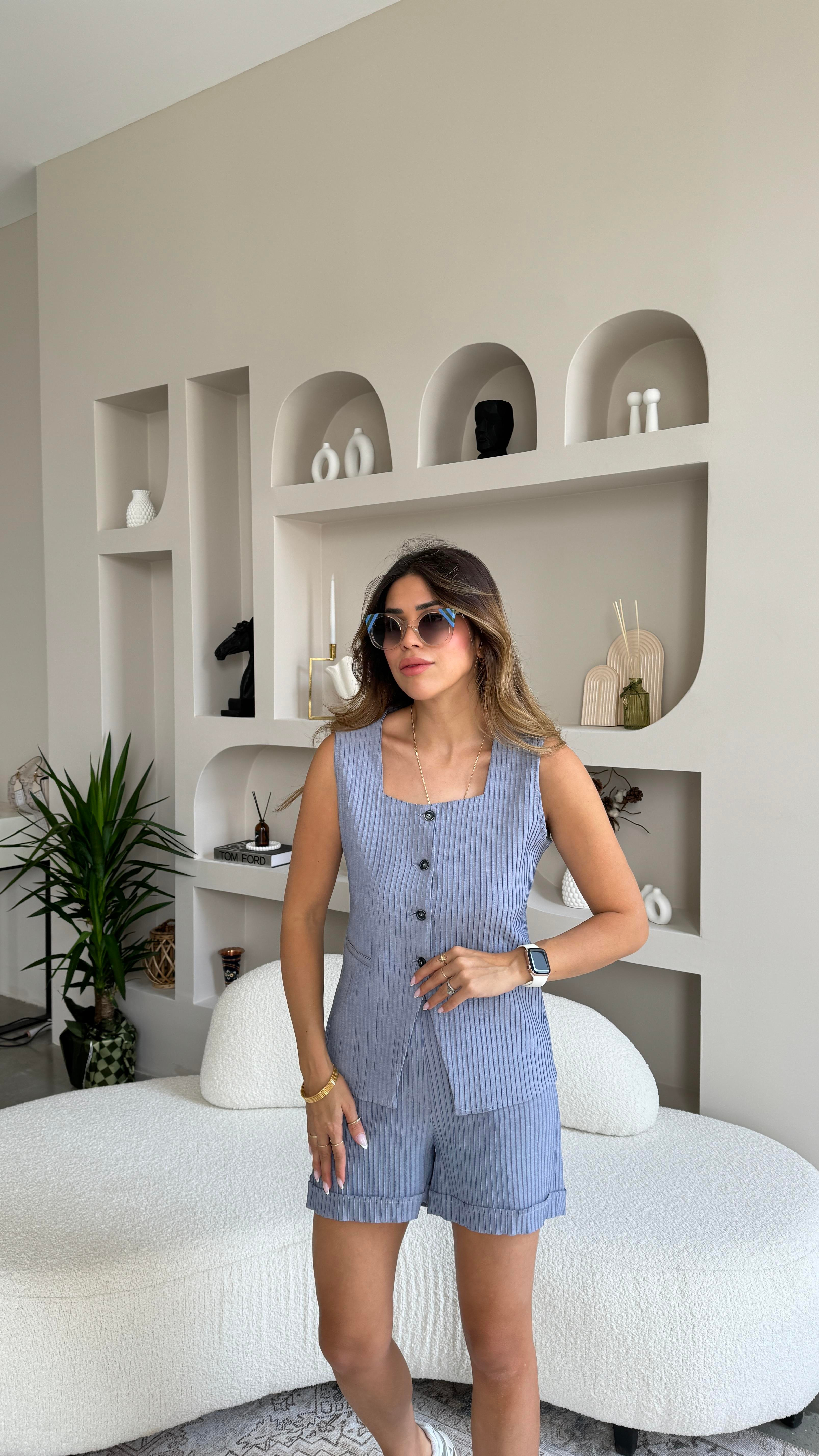 Pliseli Yelek Şort Takım