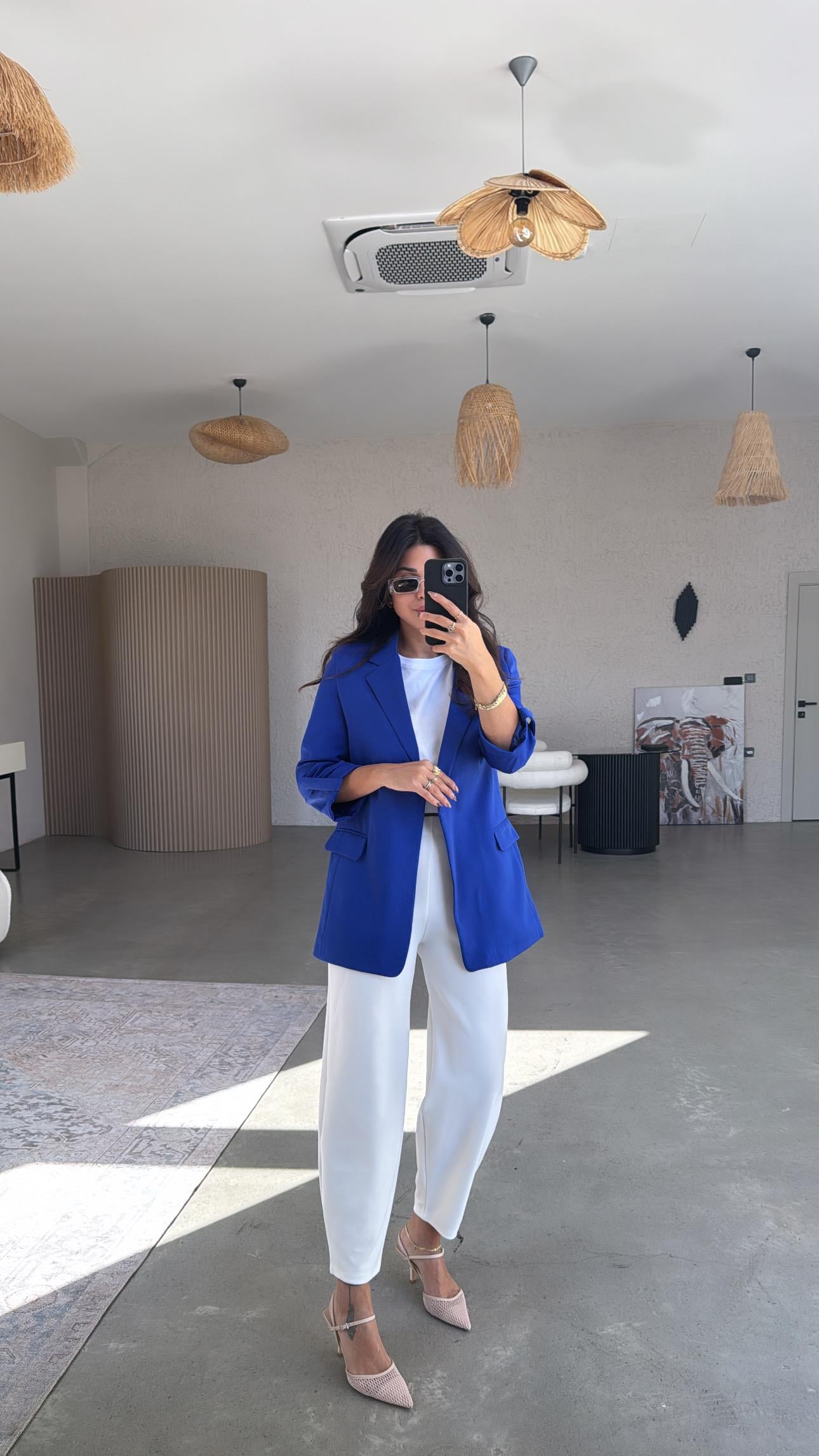 Saks Mavi Kolları Katlı Astarlı Ceket