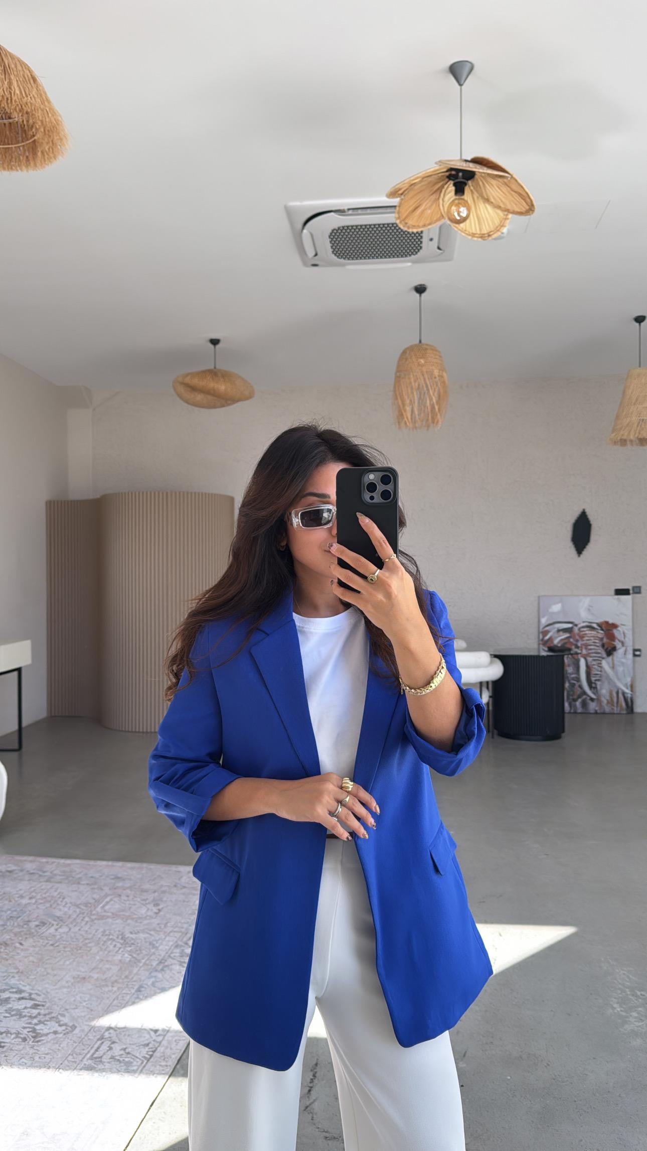 Saks Mavi Kolları Katlı Astarlı Ceket