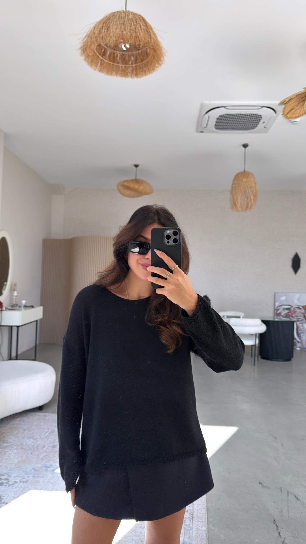 Siyah Baharlık Basic Triko