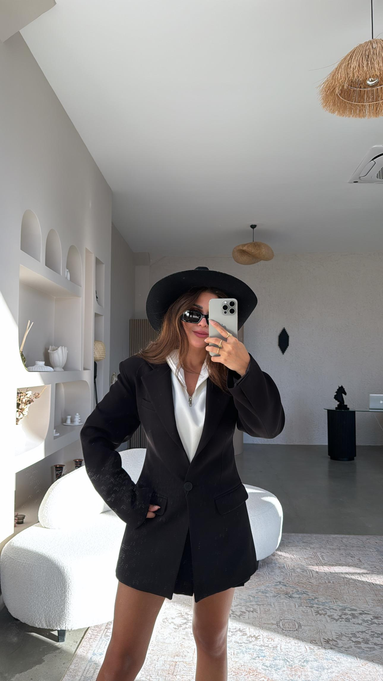 Siyah Belden Oturtmalı Premium Ceket