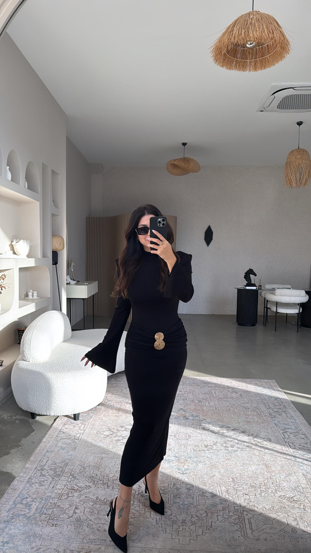 Siyah Beli Detaylı İnce Triko Elbise