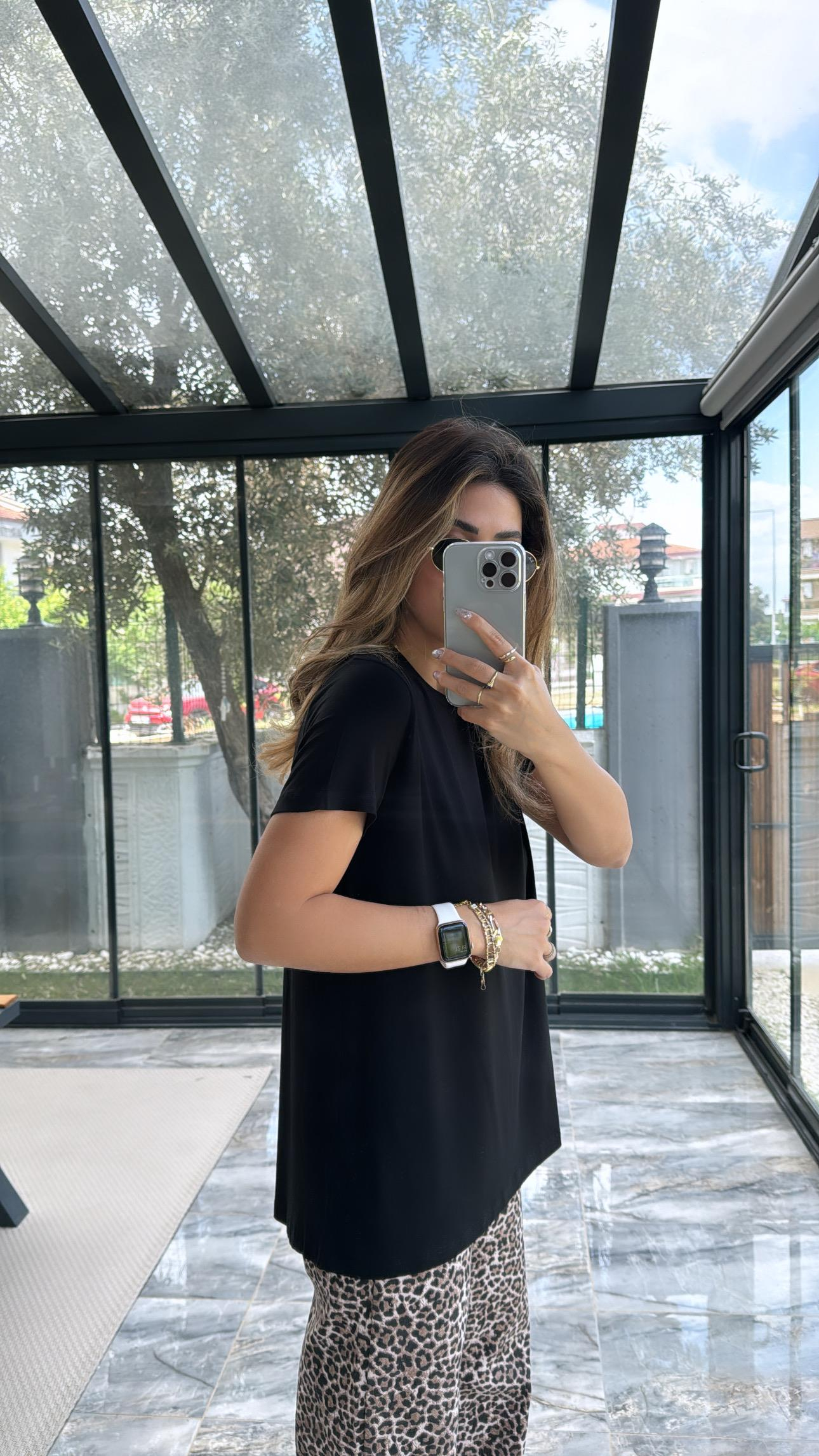 Siyah Bisiklet Yaka Basic Tshirt