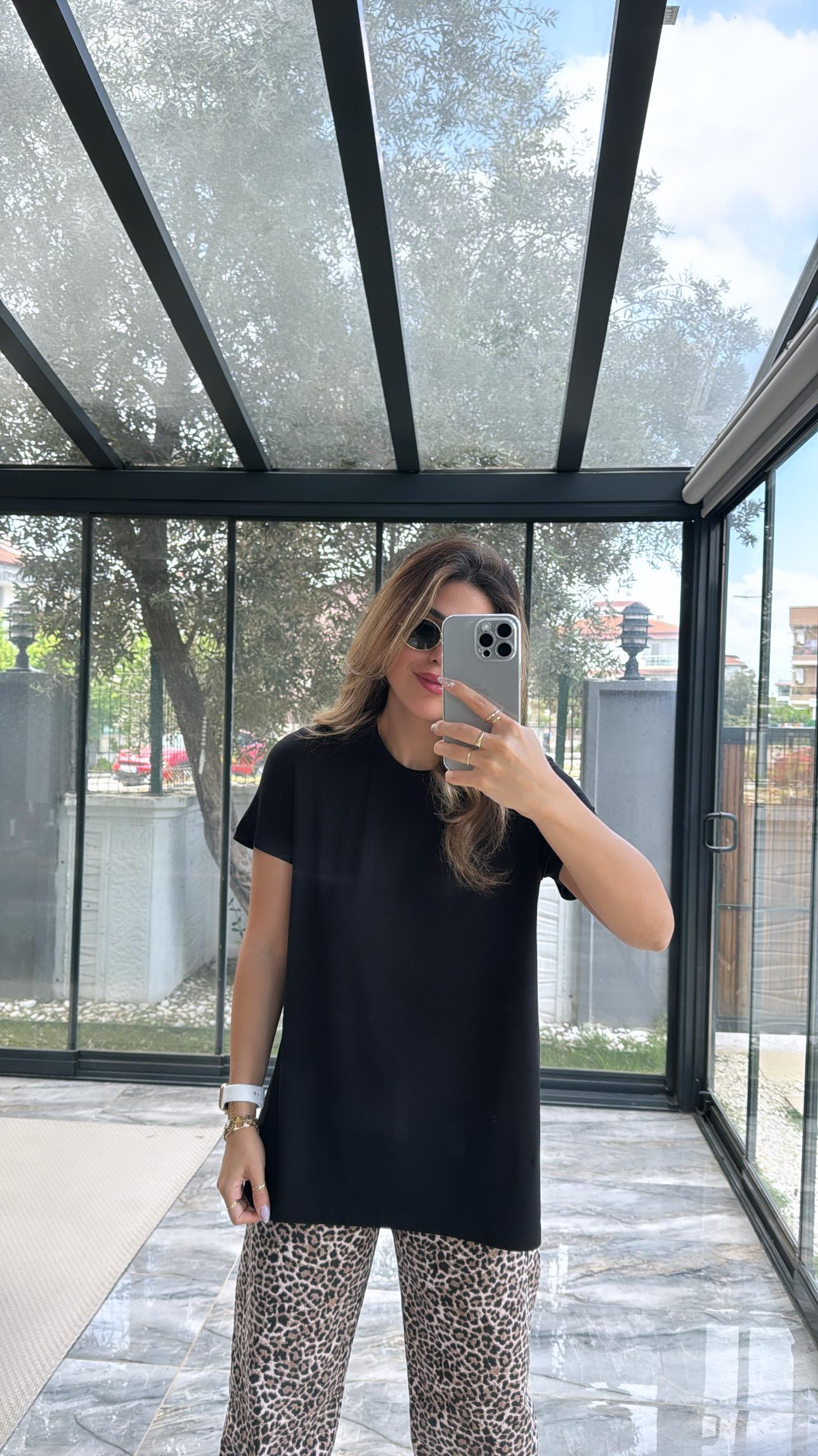 Siyah Bisiklet Yaka Basic Tshirt