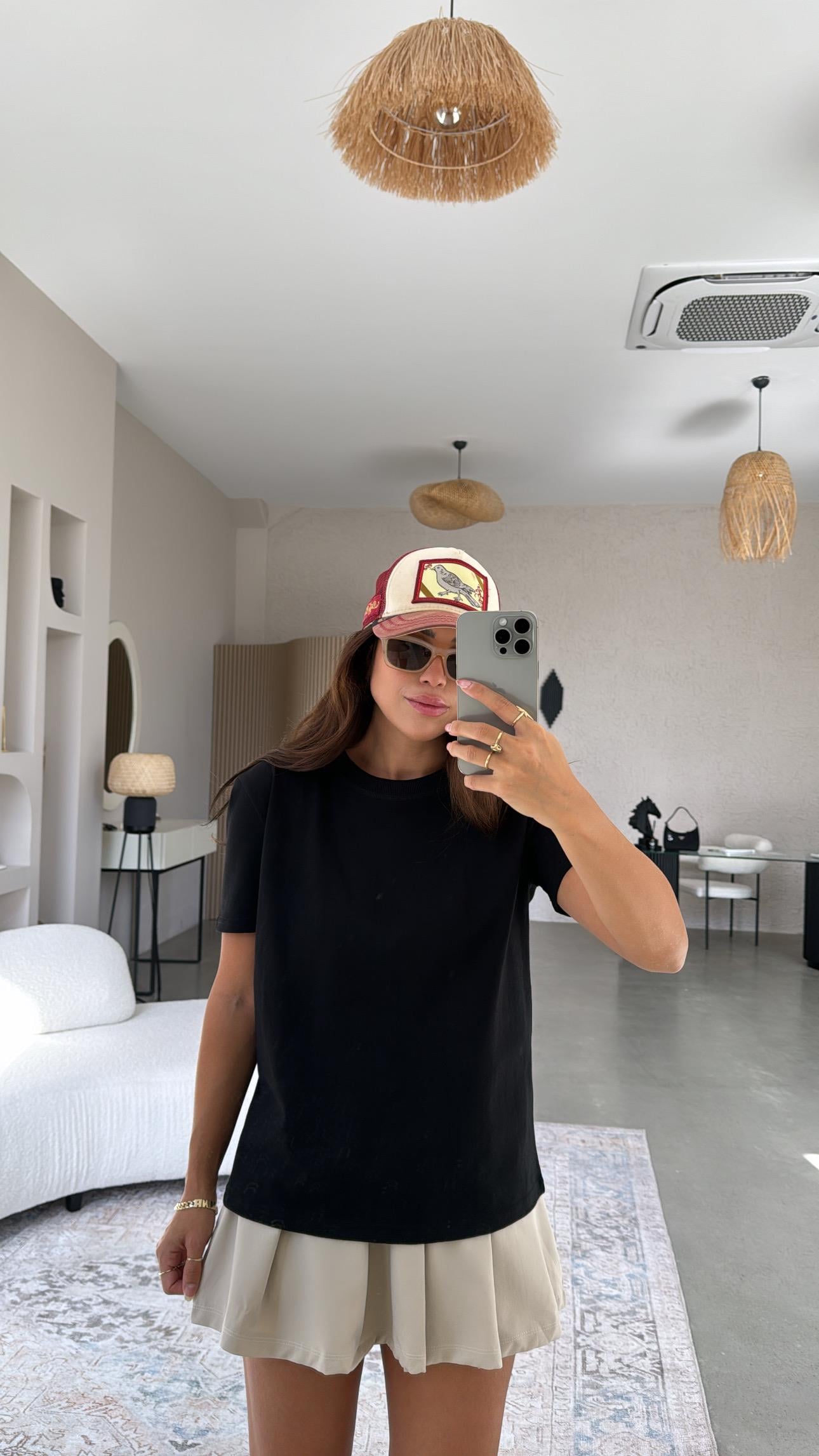 Siyah Buketteke Premium Basic Tshirt