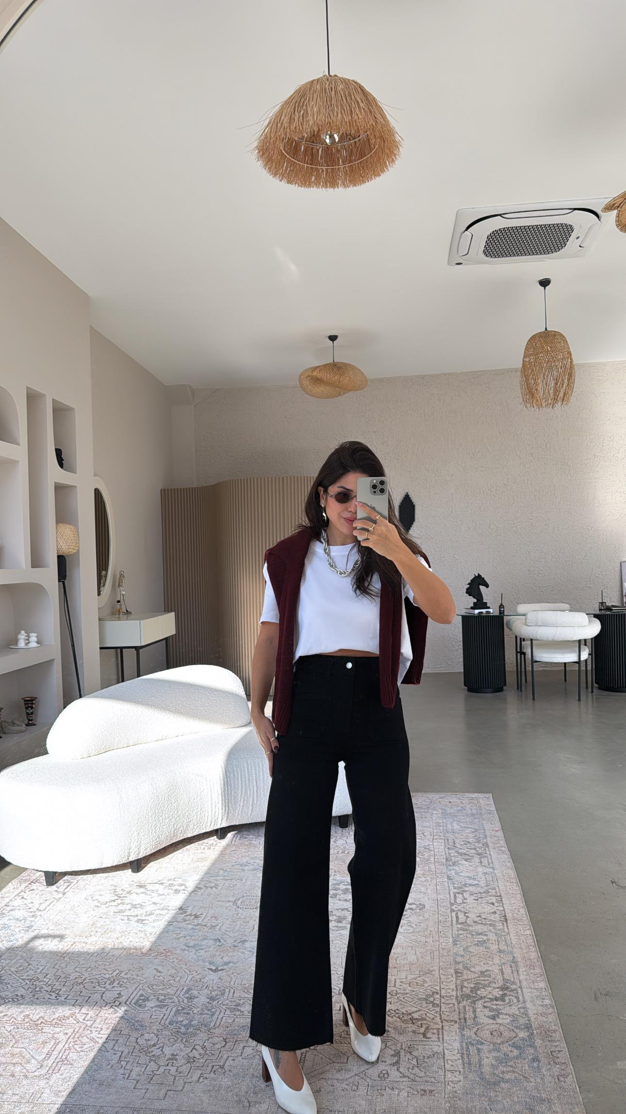 Siyah Çift Cep Detaylı Jean