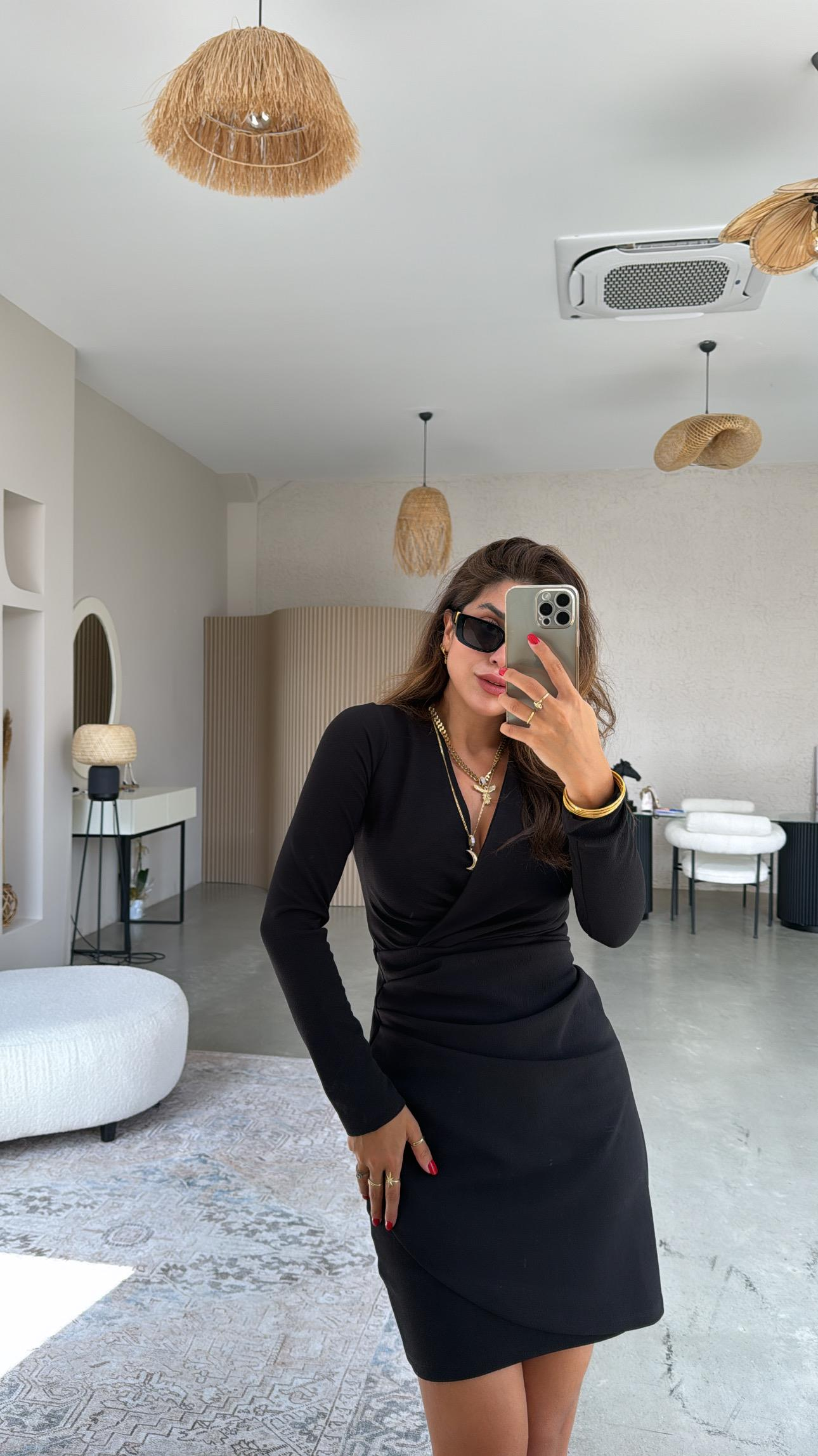 Siyah Drapeli Krep Elbise