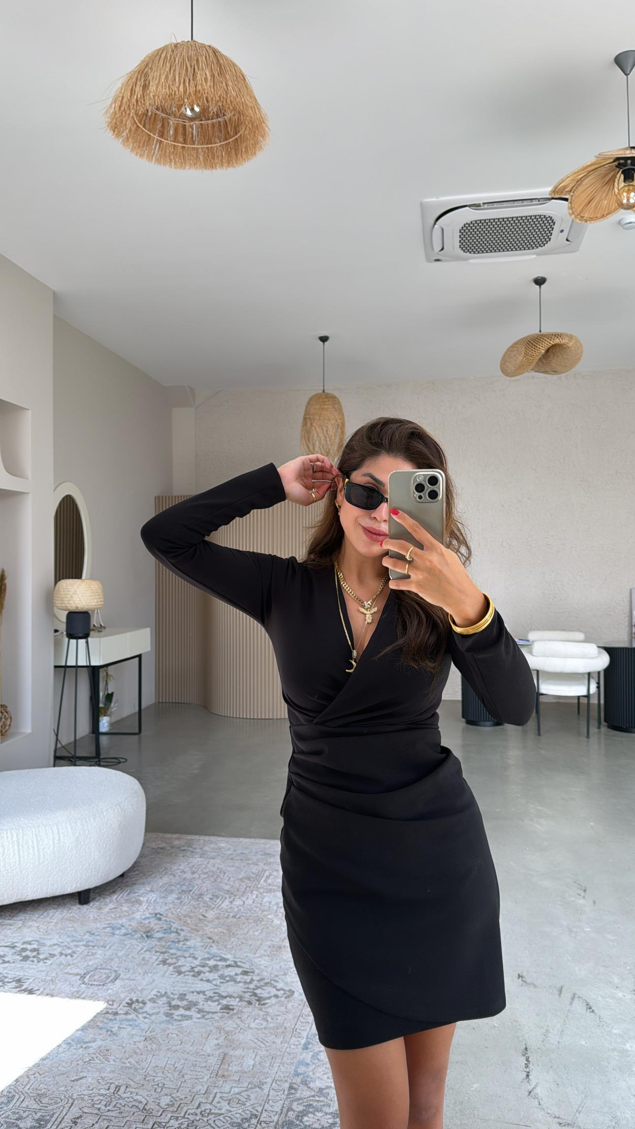 Siyah Drapeli Krep Elbise