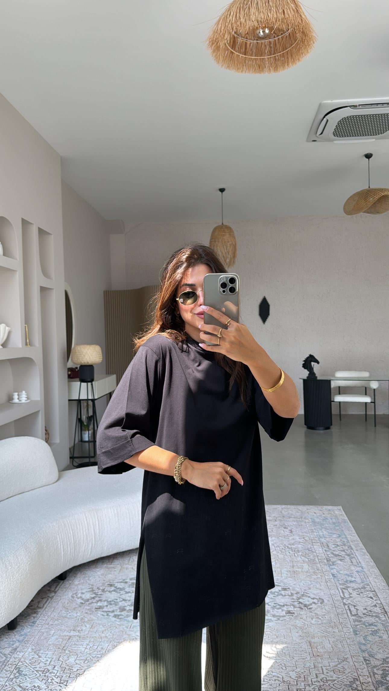 Siyah Duble Kol Yırtmaçlı Tshirt Tunik