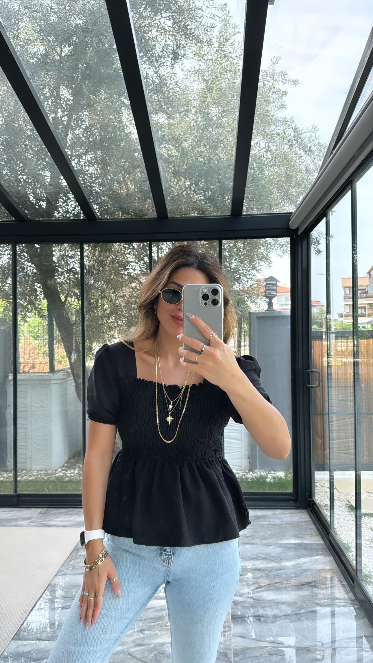 Siyah Gipeli İpek Bluz