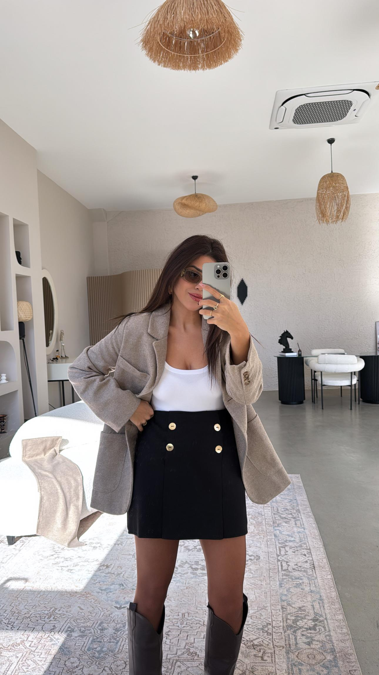 Siyah Gold Düğmeli Çelik Etek