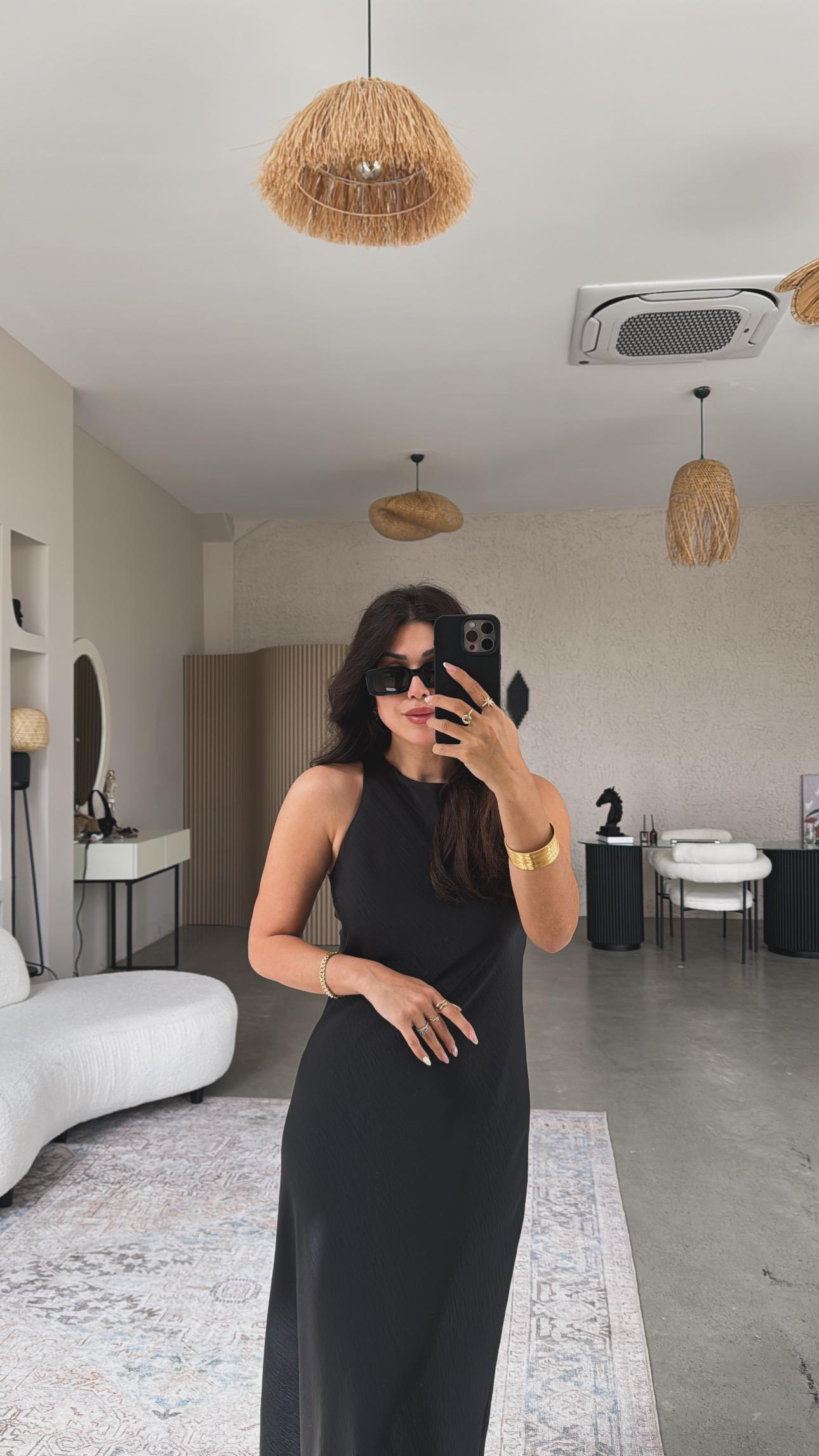 Siyah Halter Yaka Maxi Elbise