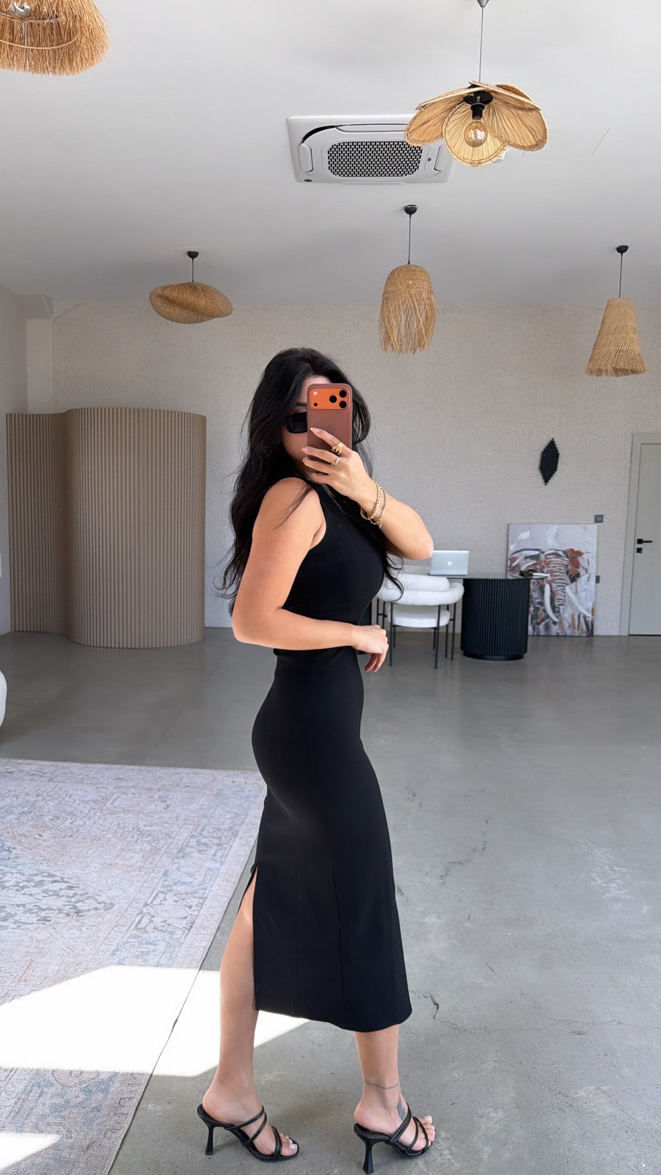 Siyah Halter Yaka Streç Kumaş Midi Boy Dlv Elbise