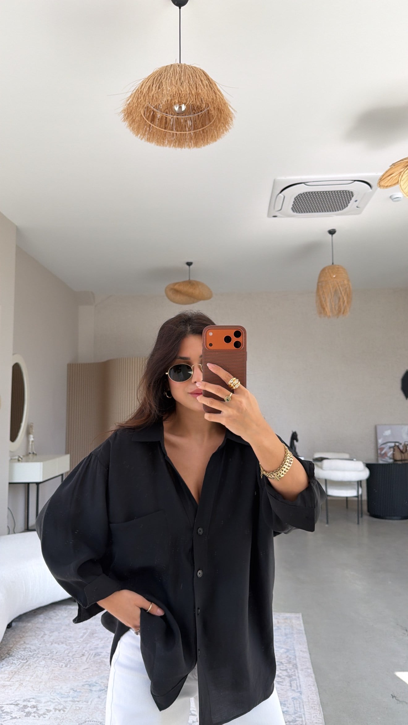 Siyah İpek Dökümlü Gömlek