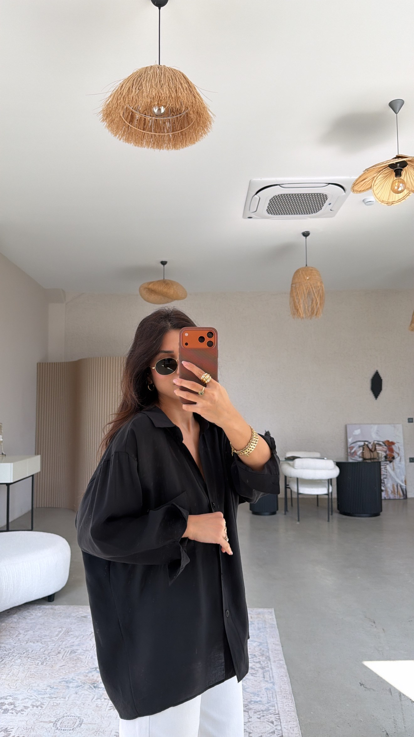 Siyah İpek Dökümlü Gömlek