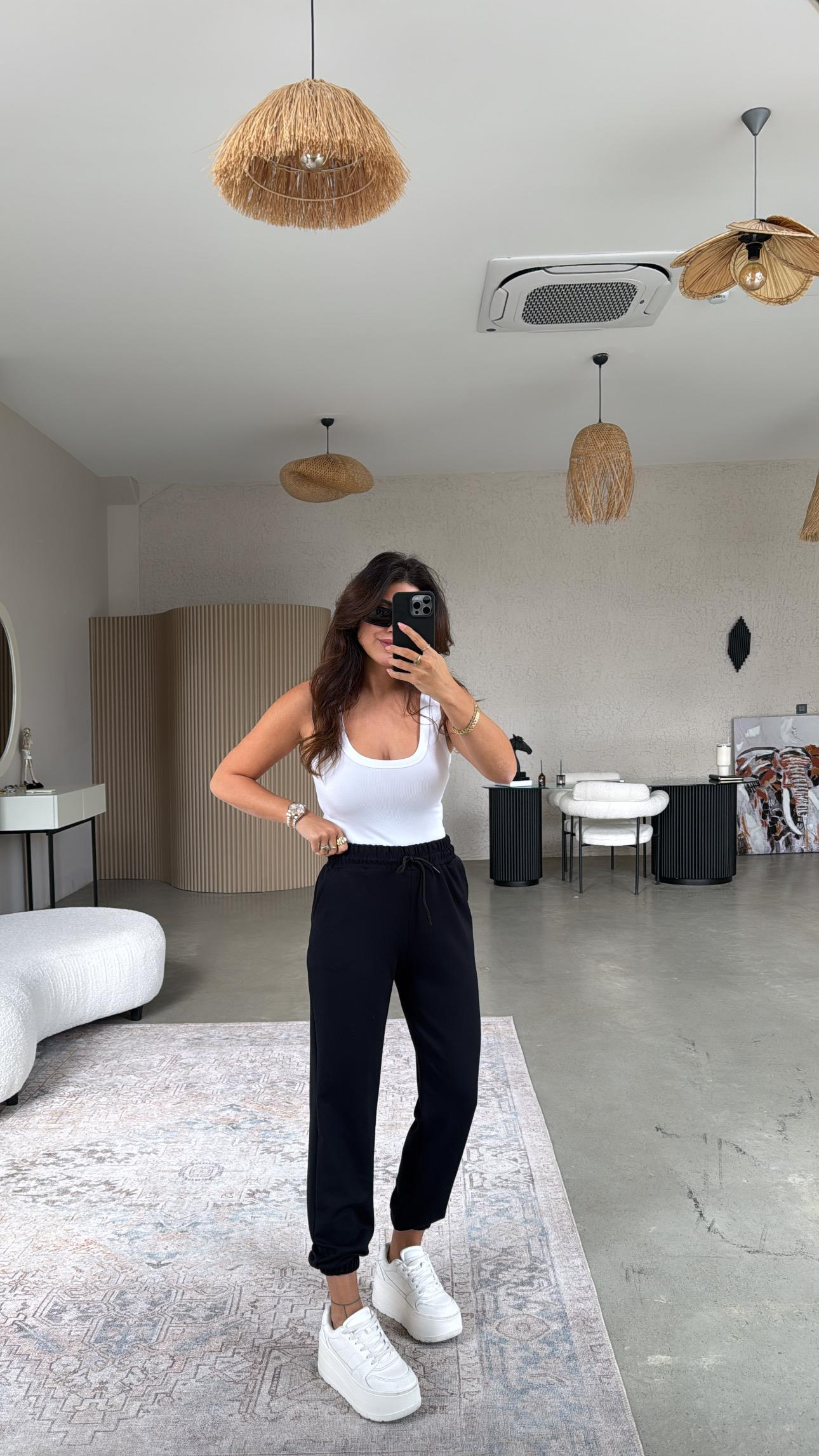 Siyah Jogger Paça Lastik Eşofman