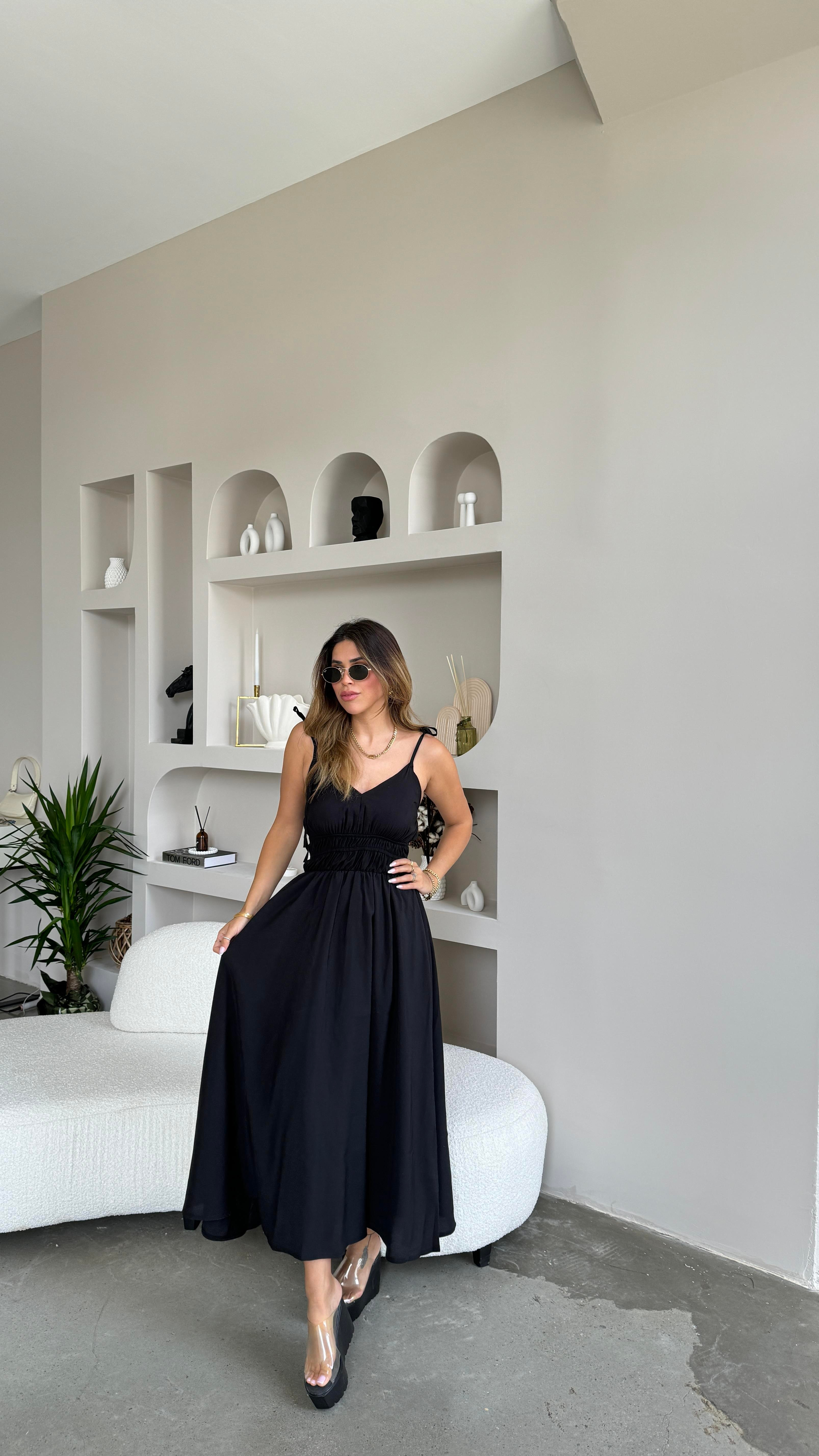 Siyah Keten Askılı Astarlı Elbise