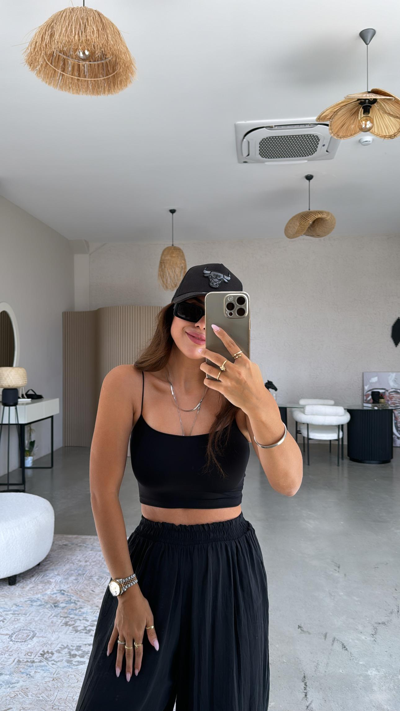 Siyah Lastik Askı Crop