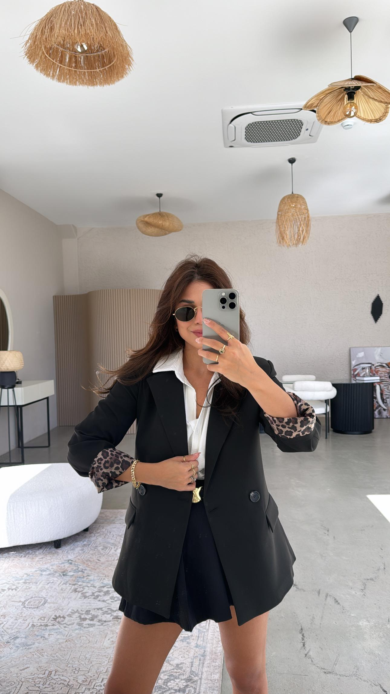 Siyah Leopar Astarlı Ceket