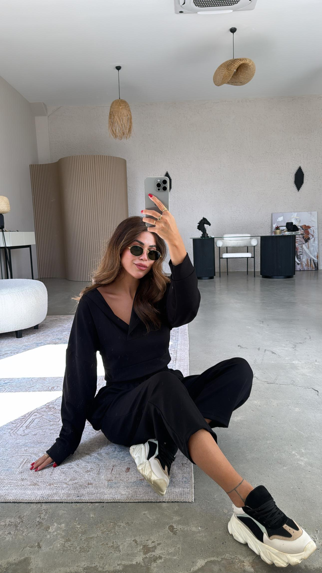 Siyah Modal Kapüşonlu Takım