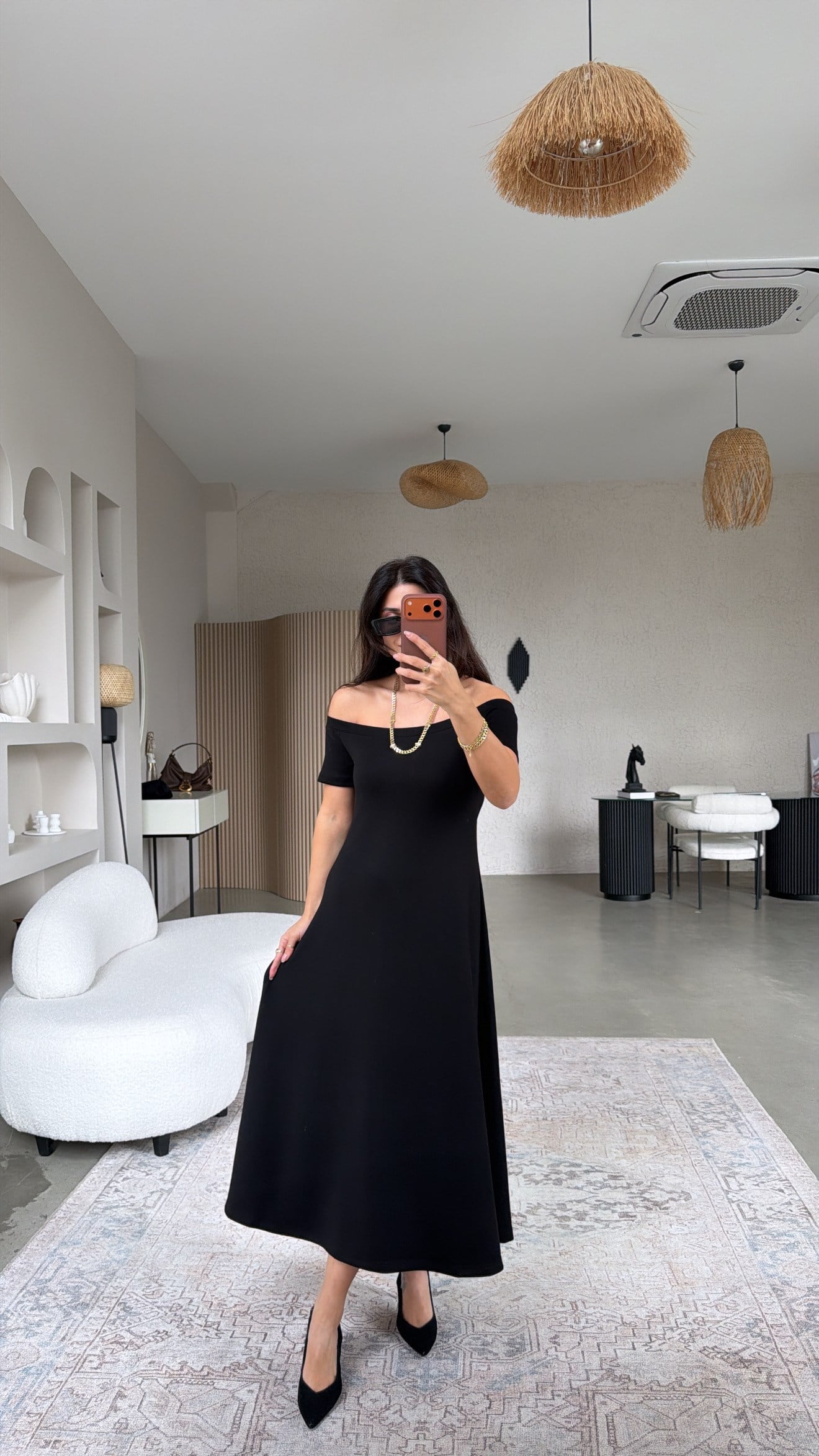 Siyah Modal Omzu Açık ZR Model Elbise
