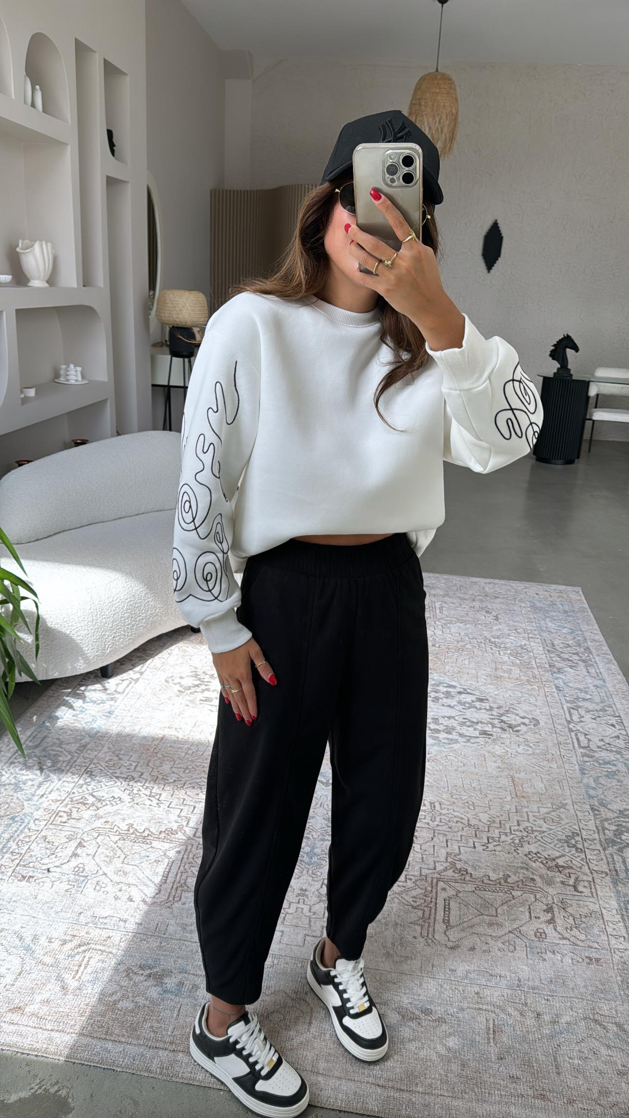 Siyah Önden Dikişli Pantolon