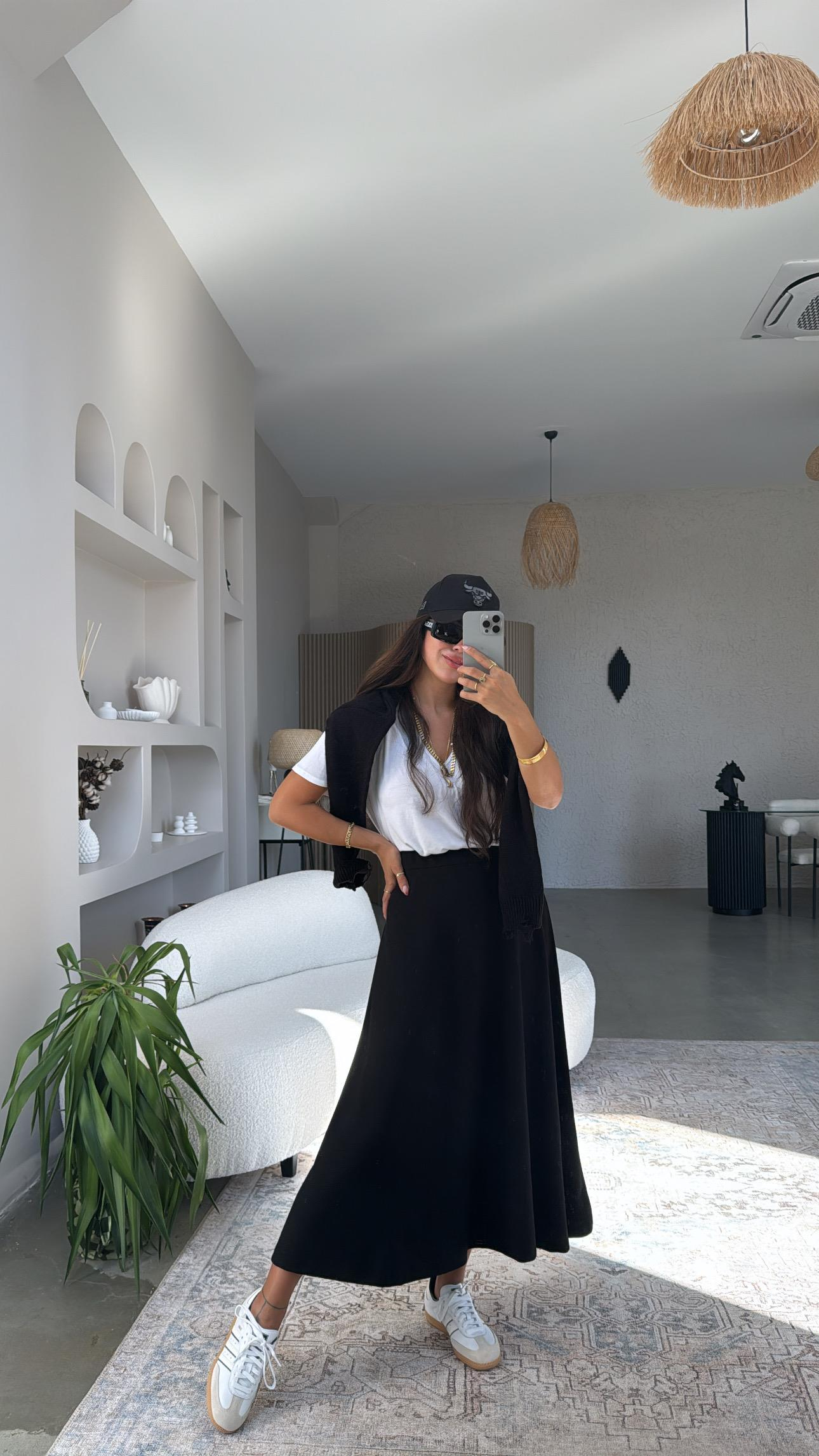 Siyah Özel Üretim Modal Etek