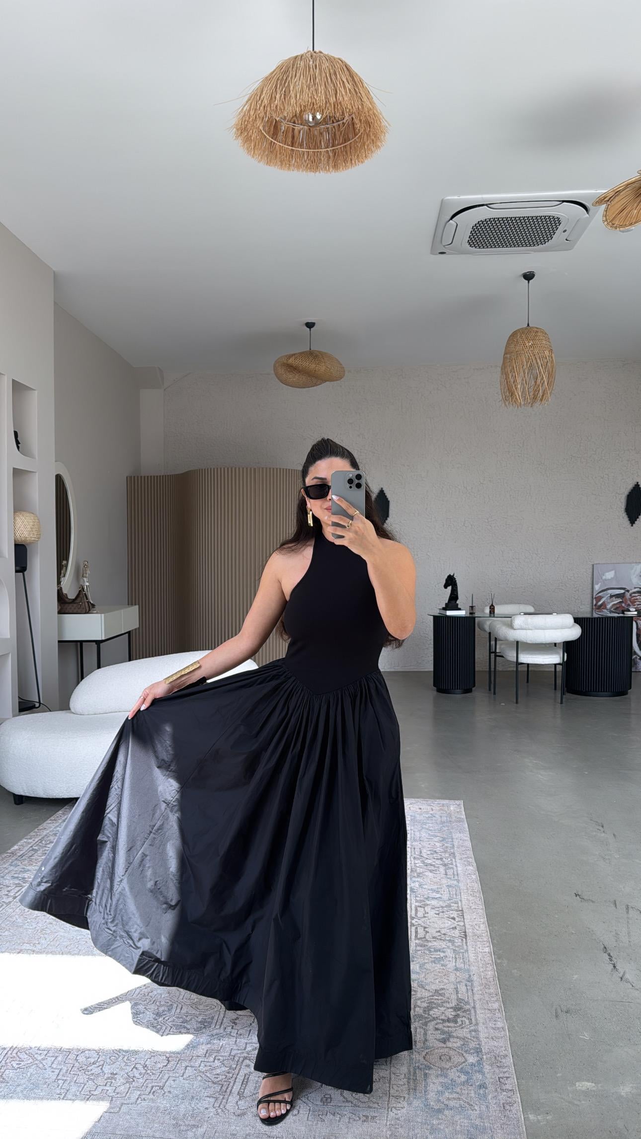 Siyah Premium Halter Yaka Tafta Elbise