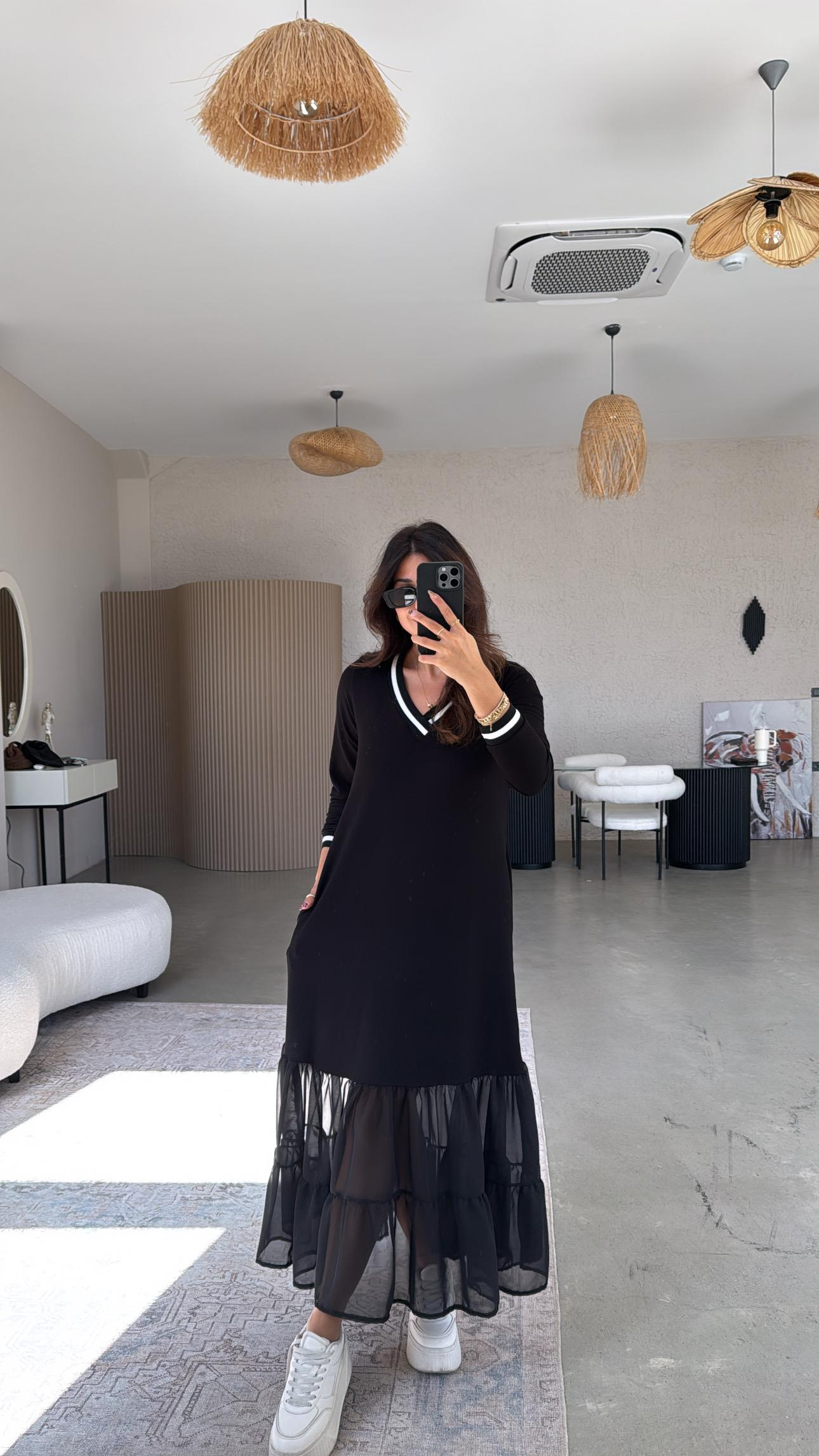 Siyah Tül Detaylı Elbise