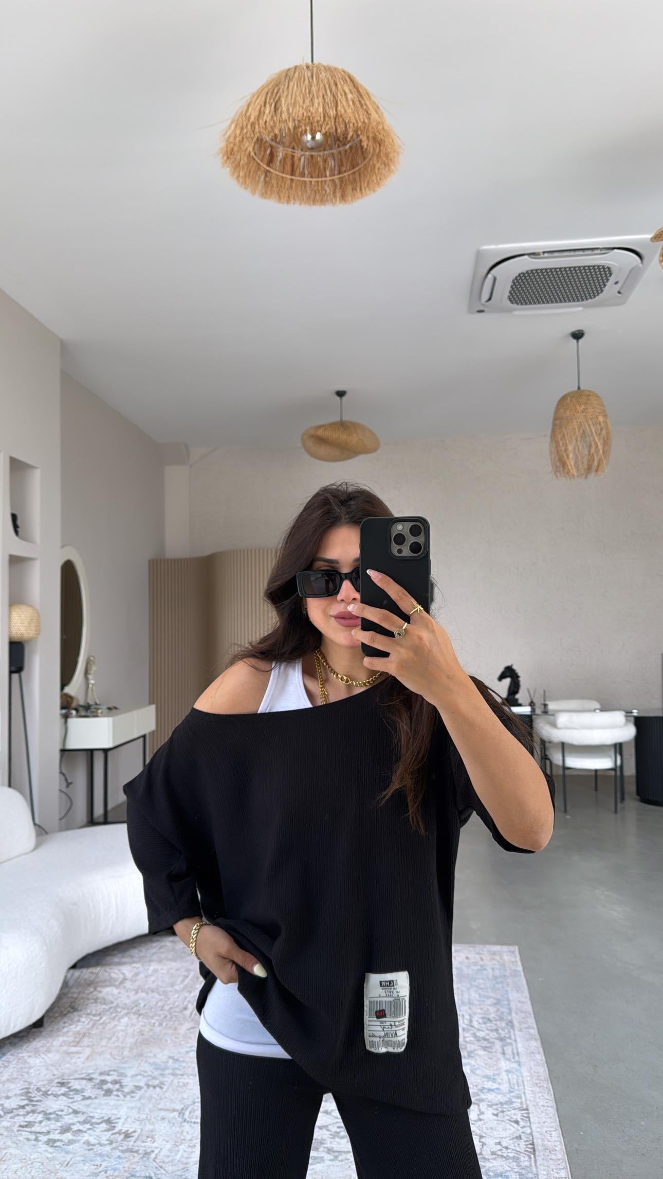 Siyah Üçlü Takım