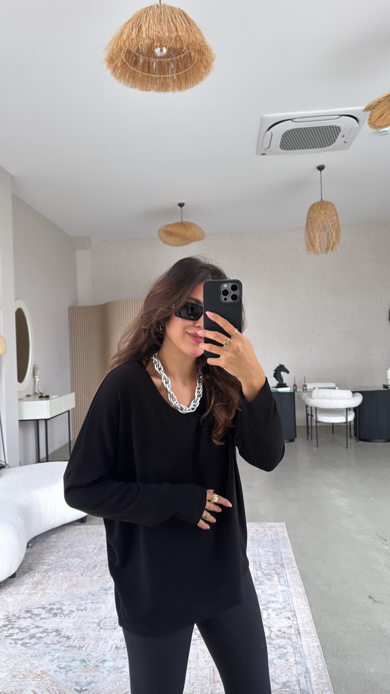 Siyah V Yaka Basic İnce Triko Bluz