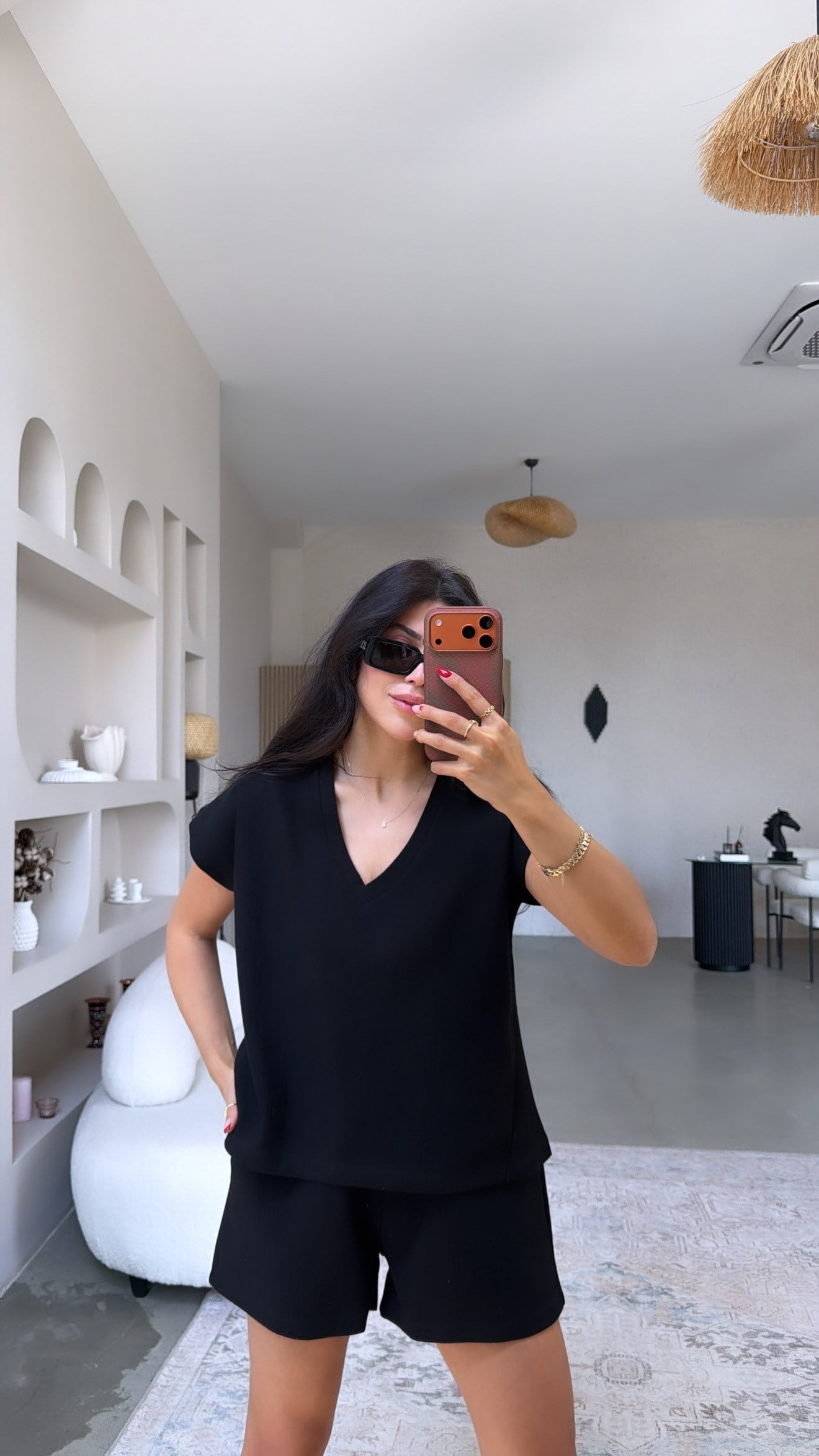 Siyah V Yaka Şort Basic Takım