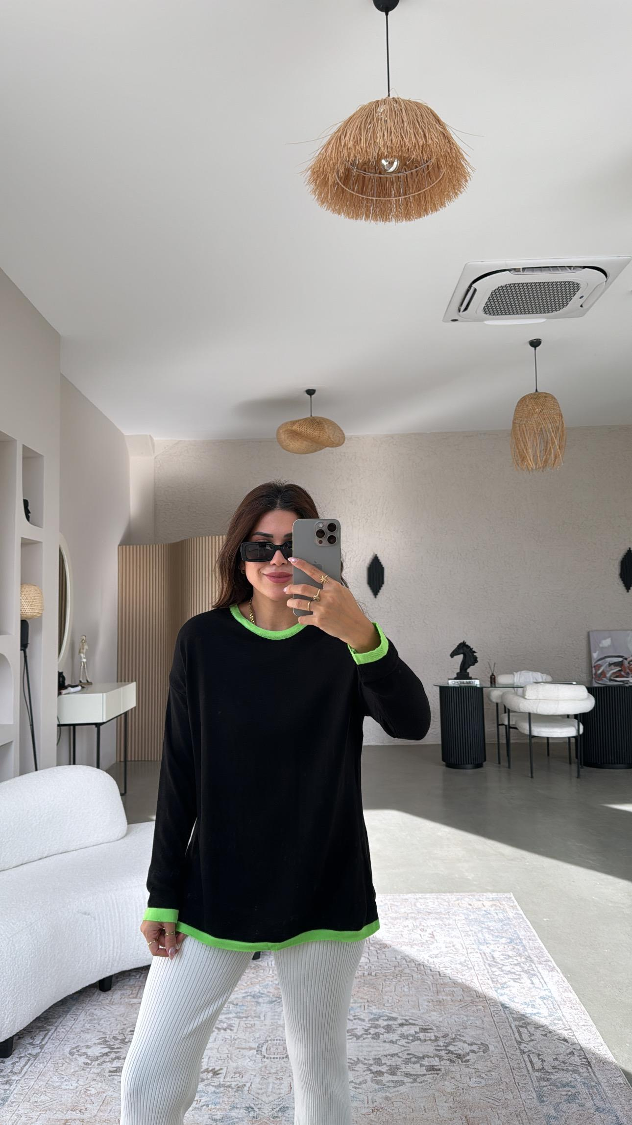 Siyah Yeşil Biyeli Triko