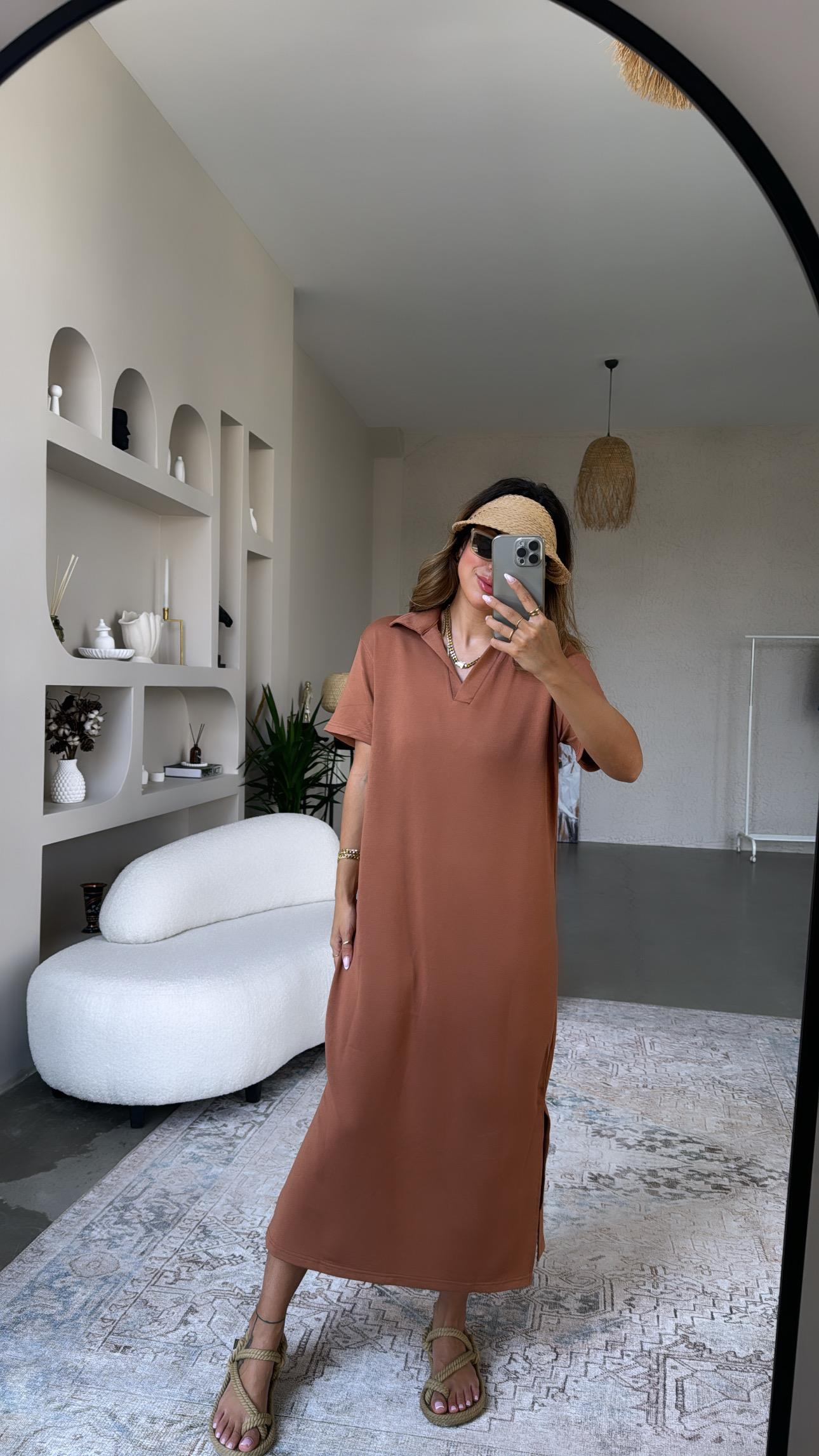 Tarçın Polo Yakalı Elbise
