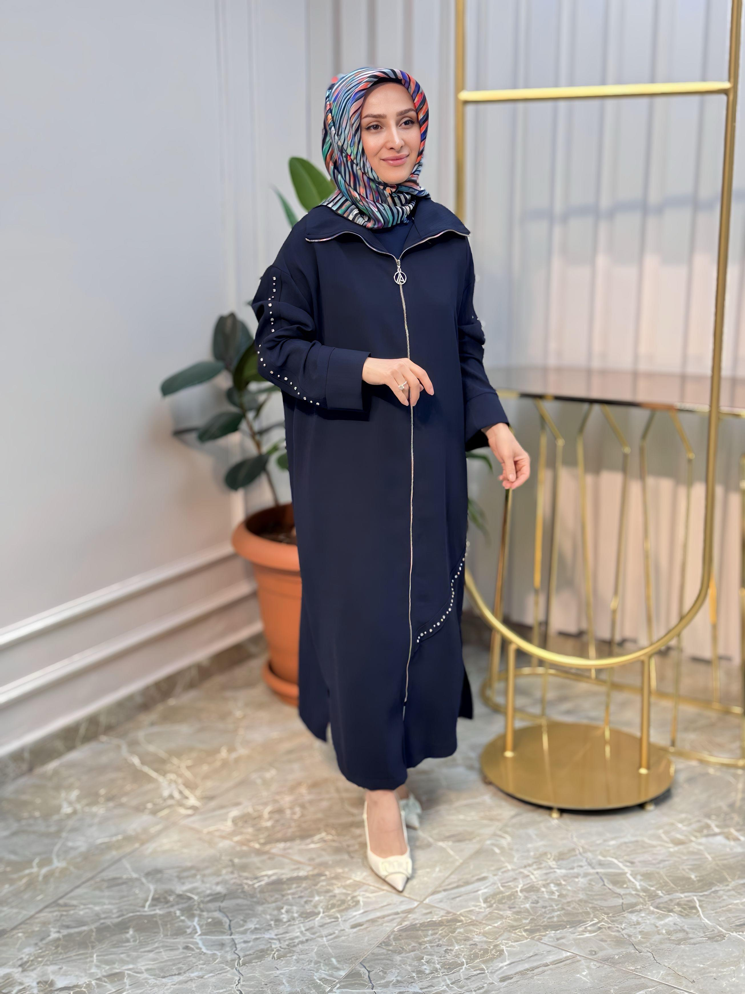 ARMİNE KOL TAŞ DETAYLI GİYÇIK - 25YT503