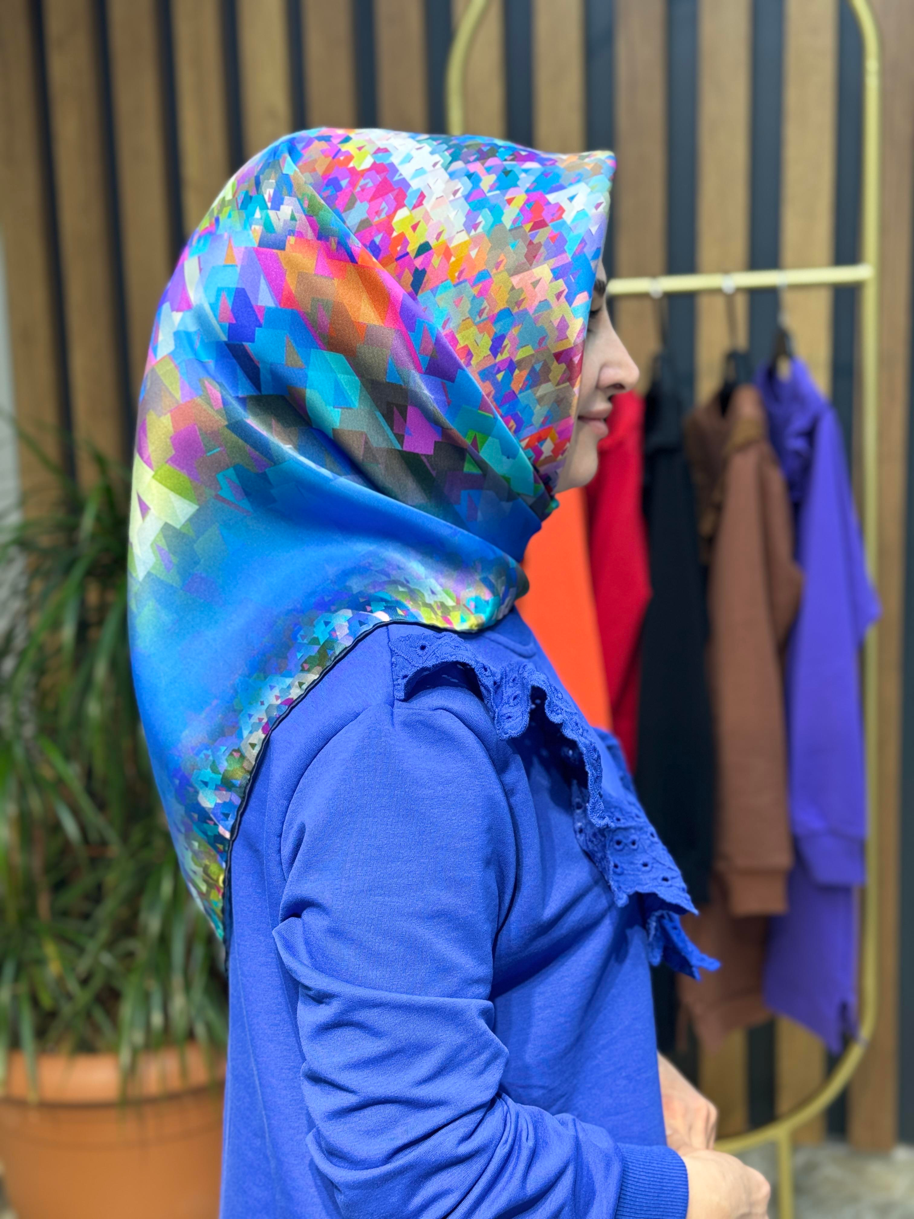 ARMİNE SAF İPEK EŞARP 90X90 
