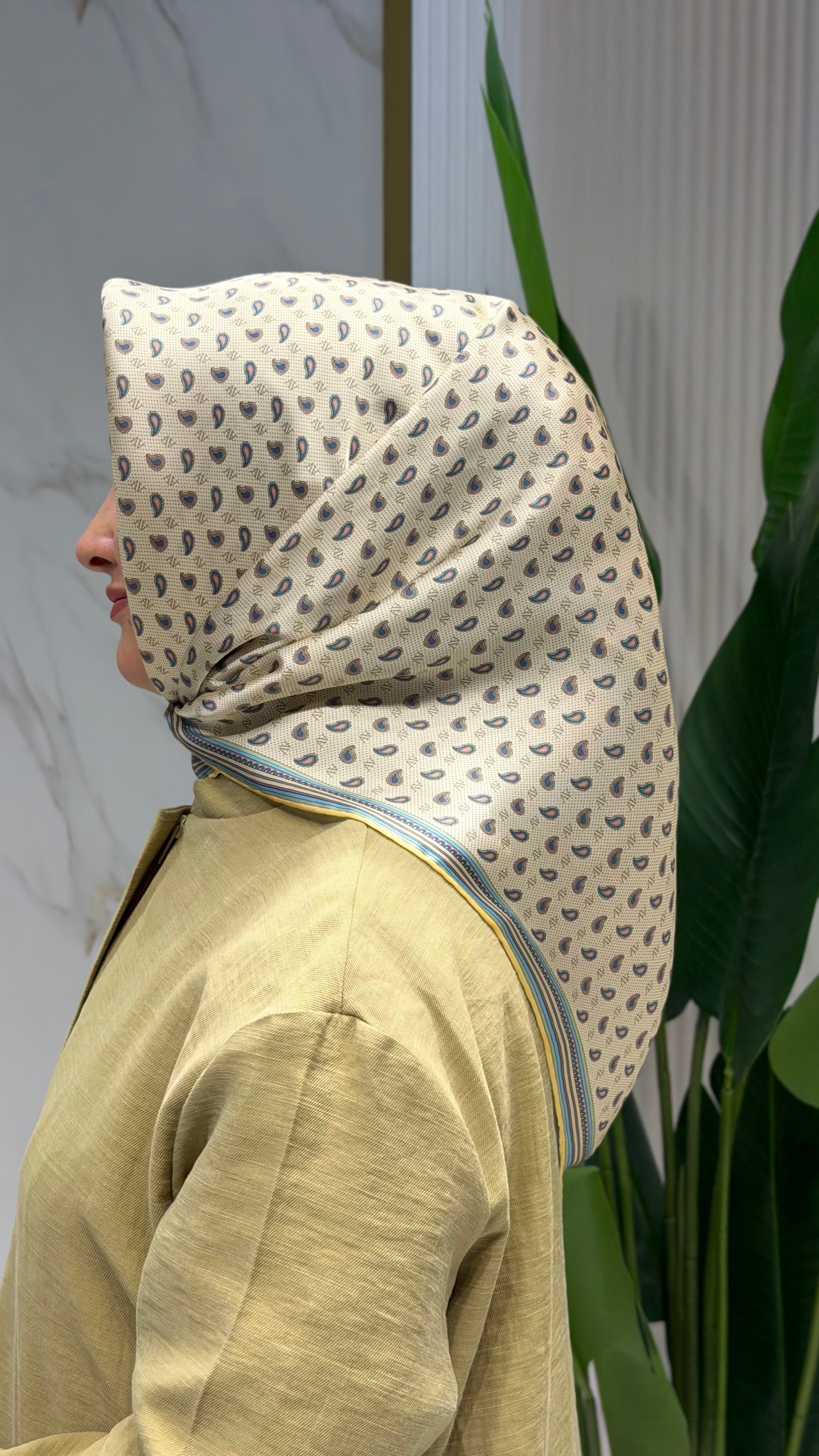 ARMİNE SURA İPEK EŞARP - 9548-82