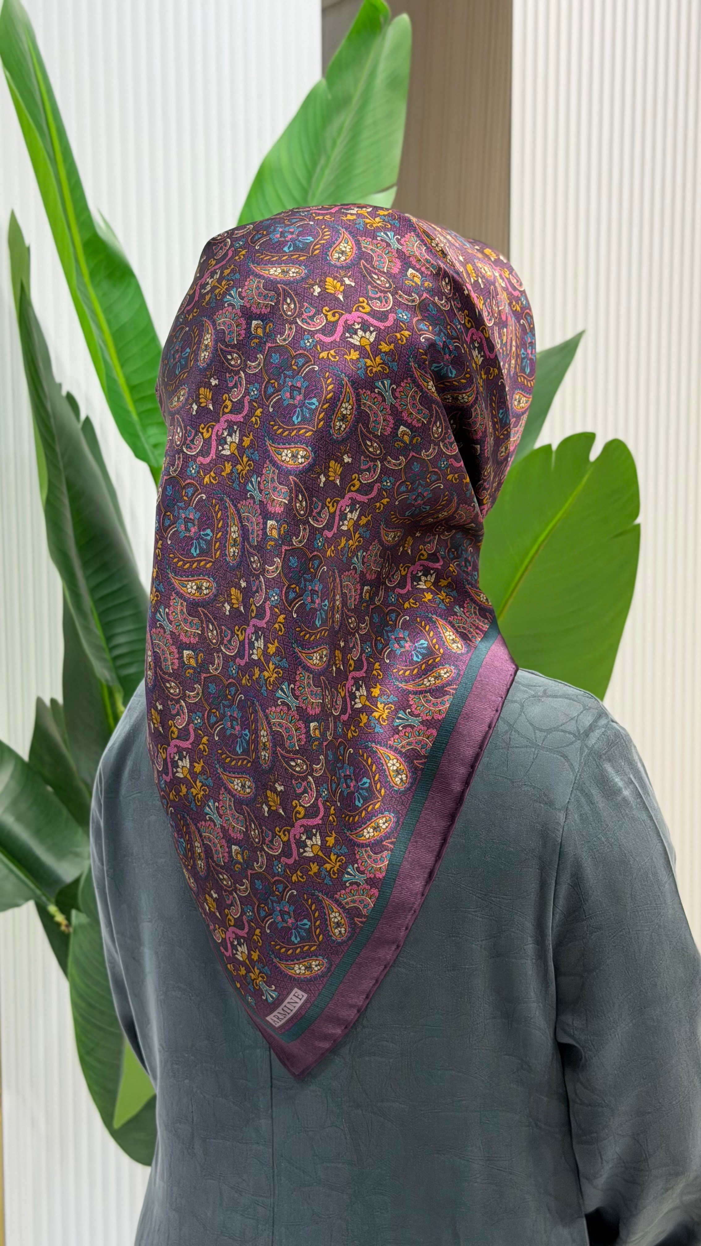 ARMİNE SURA İPEK EŞARP 9609-85