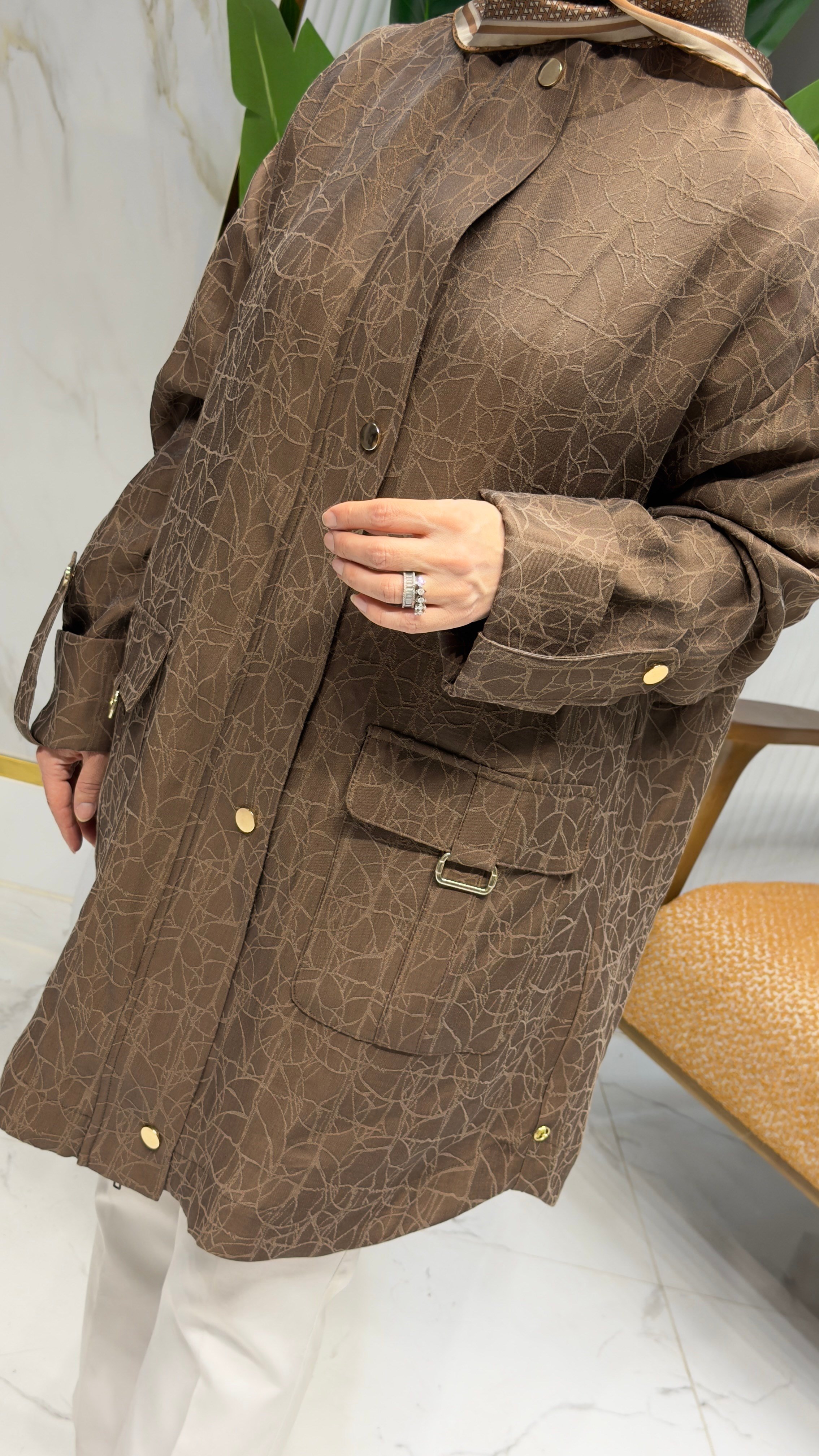ARMINE TREND 26YT506 CEPLERİ AKSESUAR DETAY KAP - KAHVE