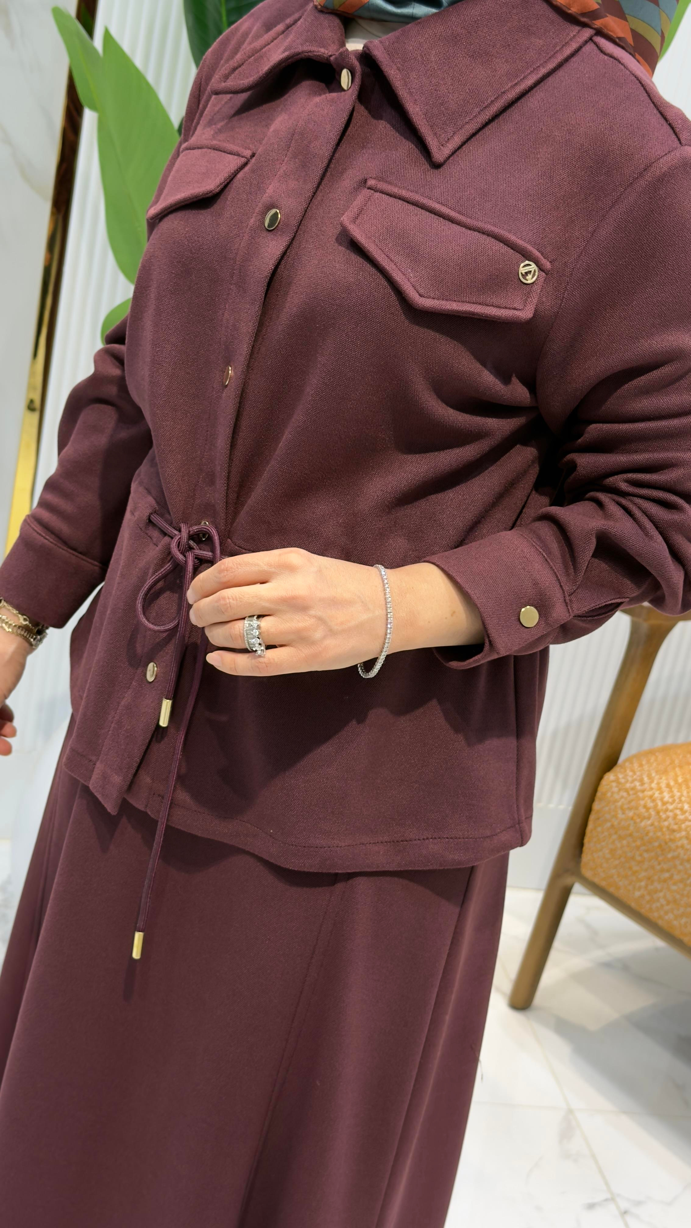 ARMİNE TREND ÇITÇITLI BEL BÜZGÜLÜ ETEKLİ TAKIM MÜRDÜM - 25KT659