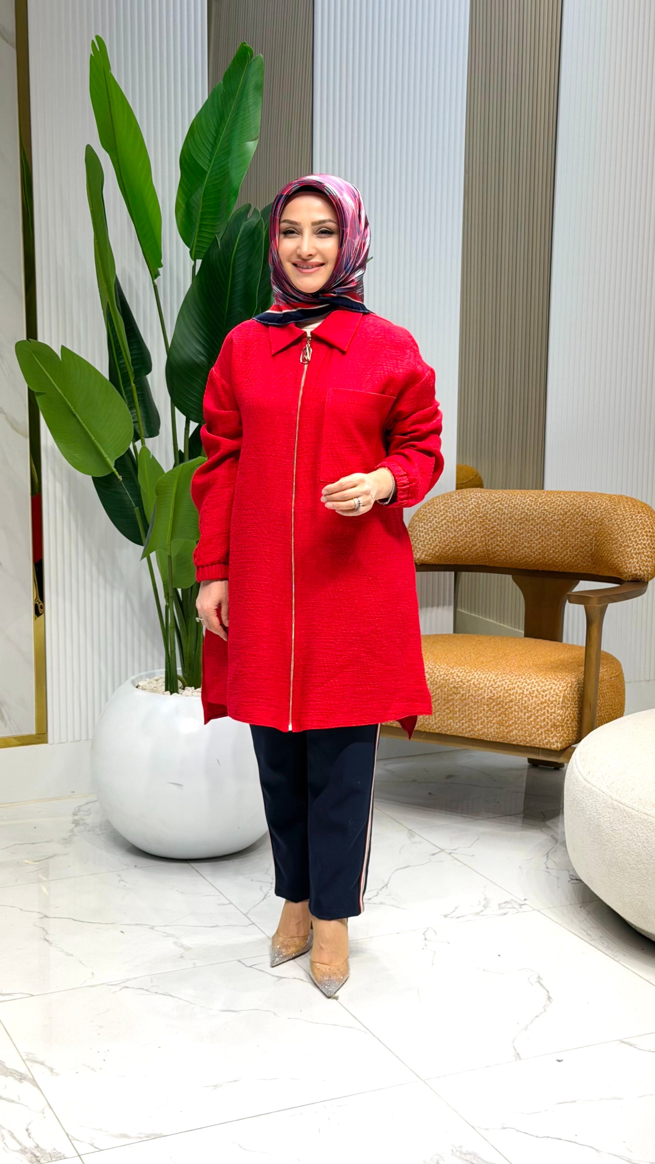 ARMİNE TREND ÇİZGİ BİYE DETAY PANTOLONLU TAKIM KIRMIZI- 26YT605