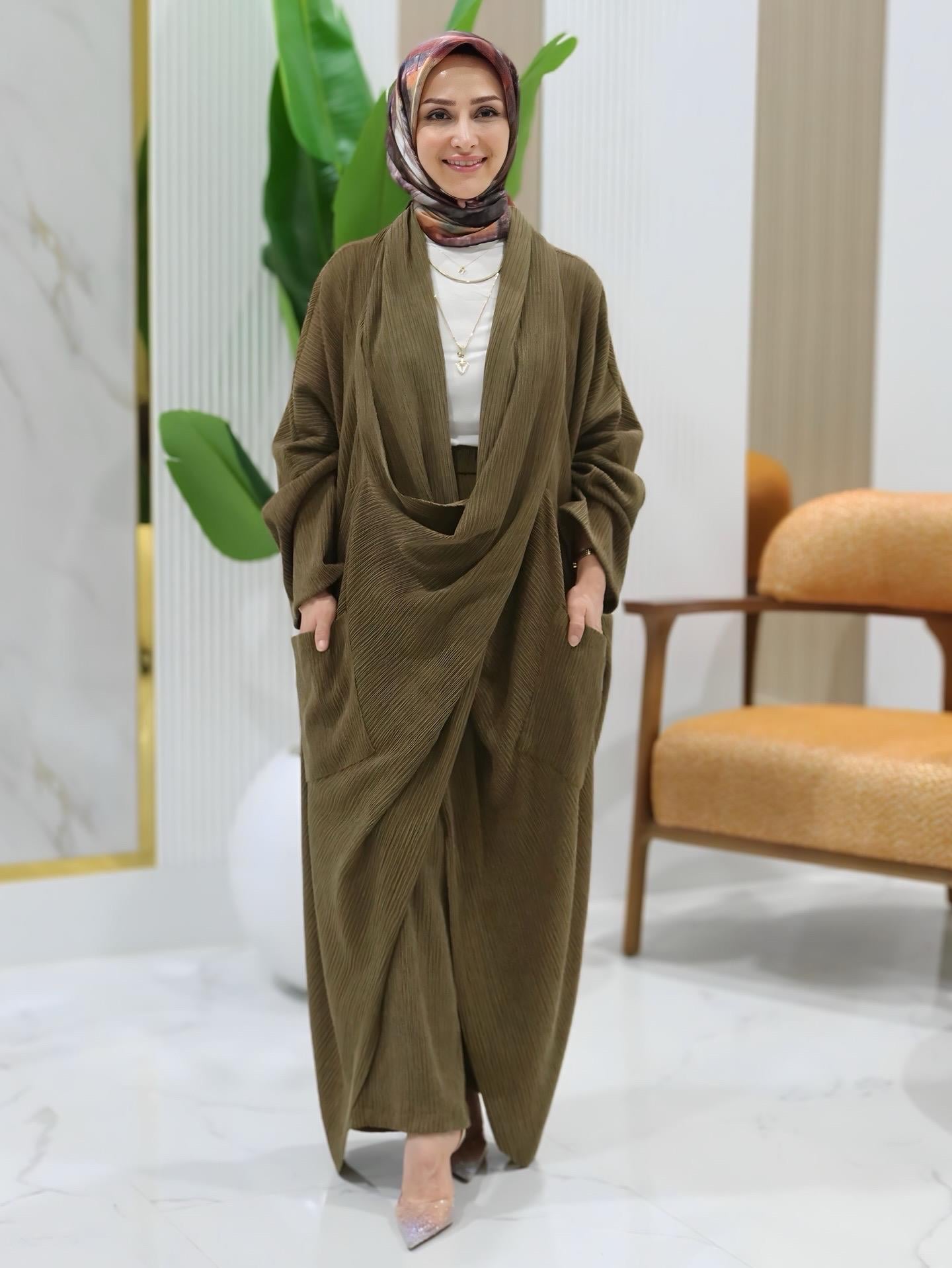ARMİNE TREND DEGAJE YAKA CEPLİ SALAŞ KESİM İKİLİ TAKIM- 24KT633