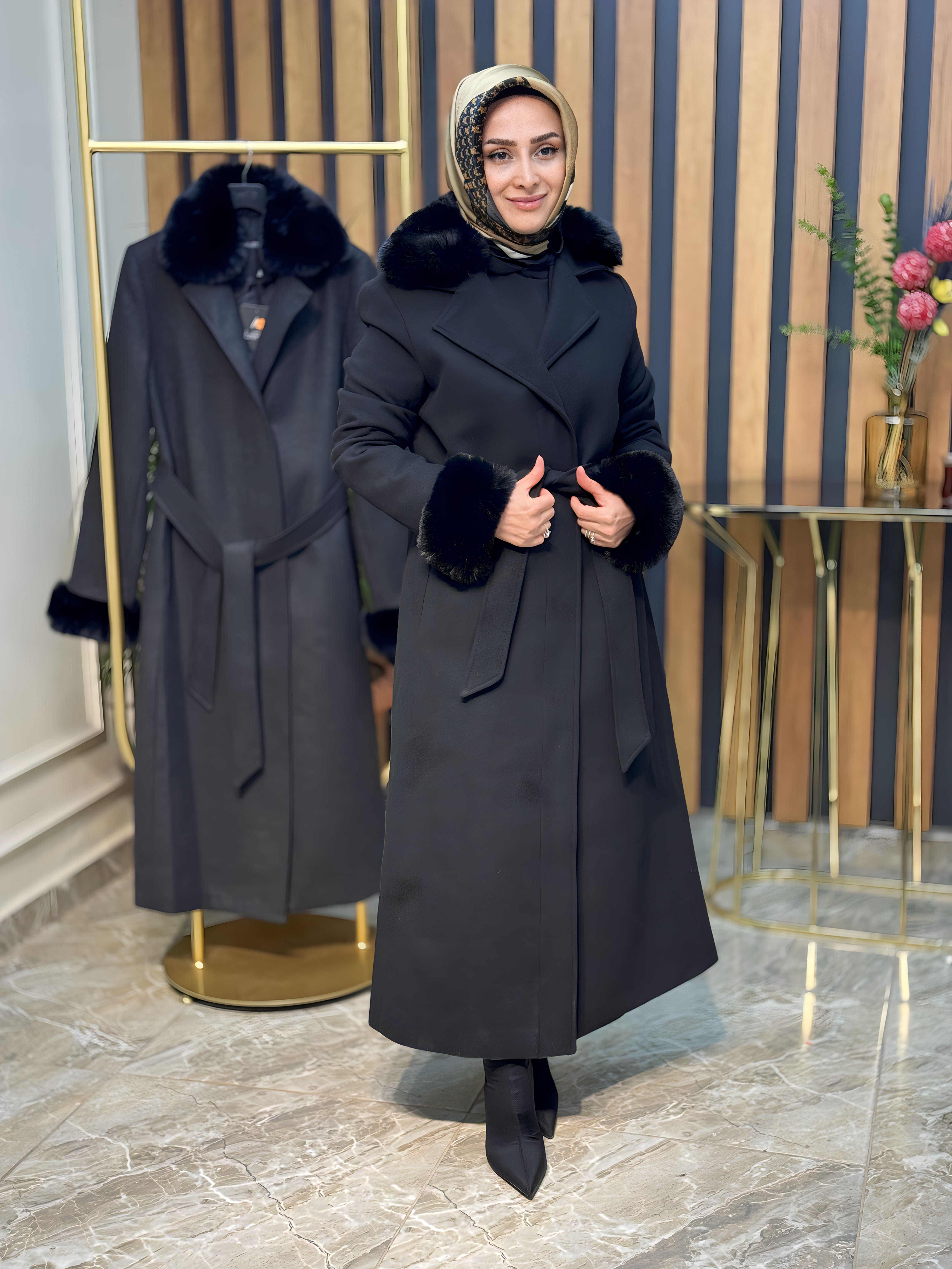 ARMİNE TREND KOL VE YAKASI KÜRKLÜ KAŞE KABAN-23KT804