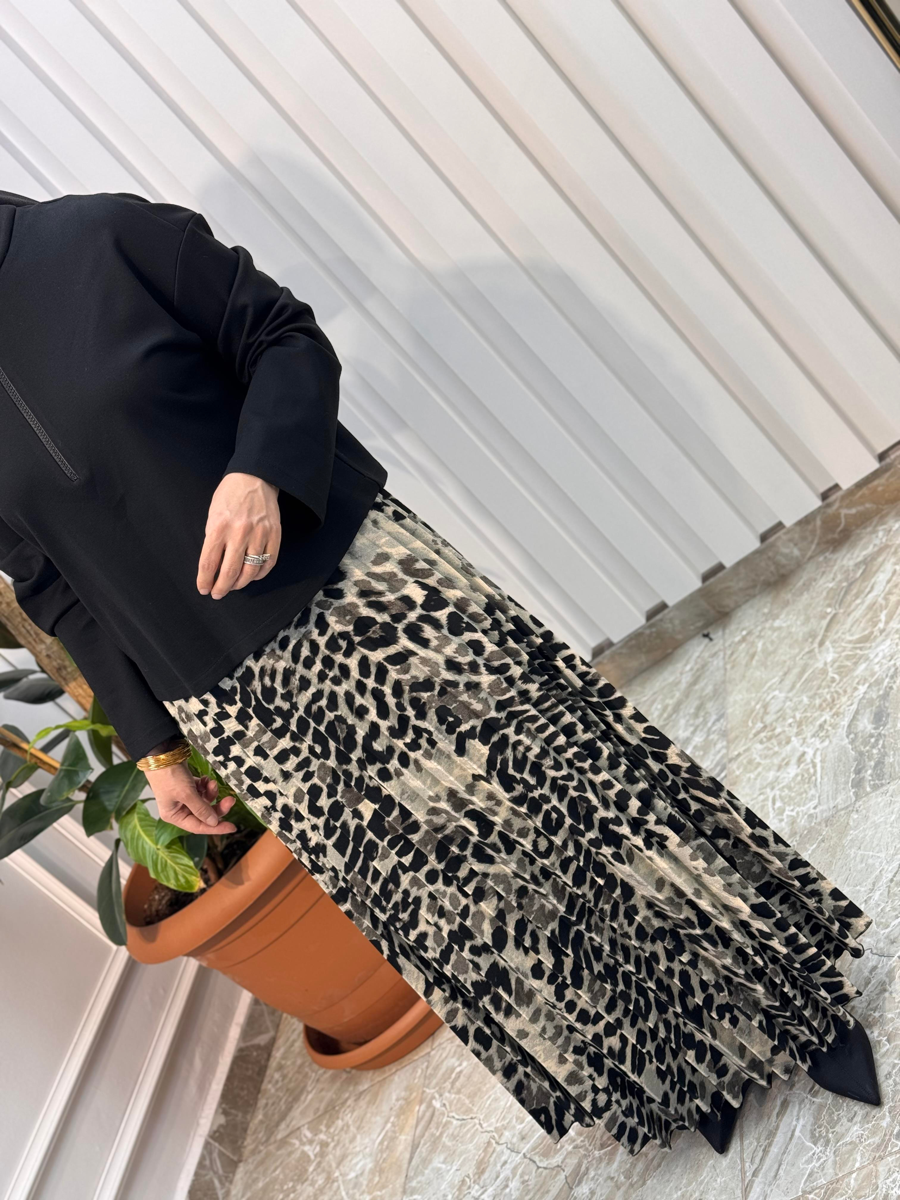 ARMİNE TREND LEOPAR DESEN ETEKLİ TAKIM -24KT648