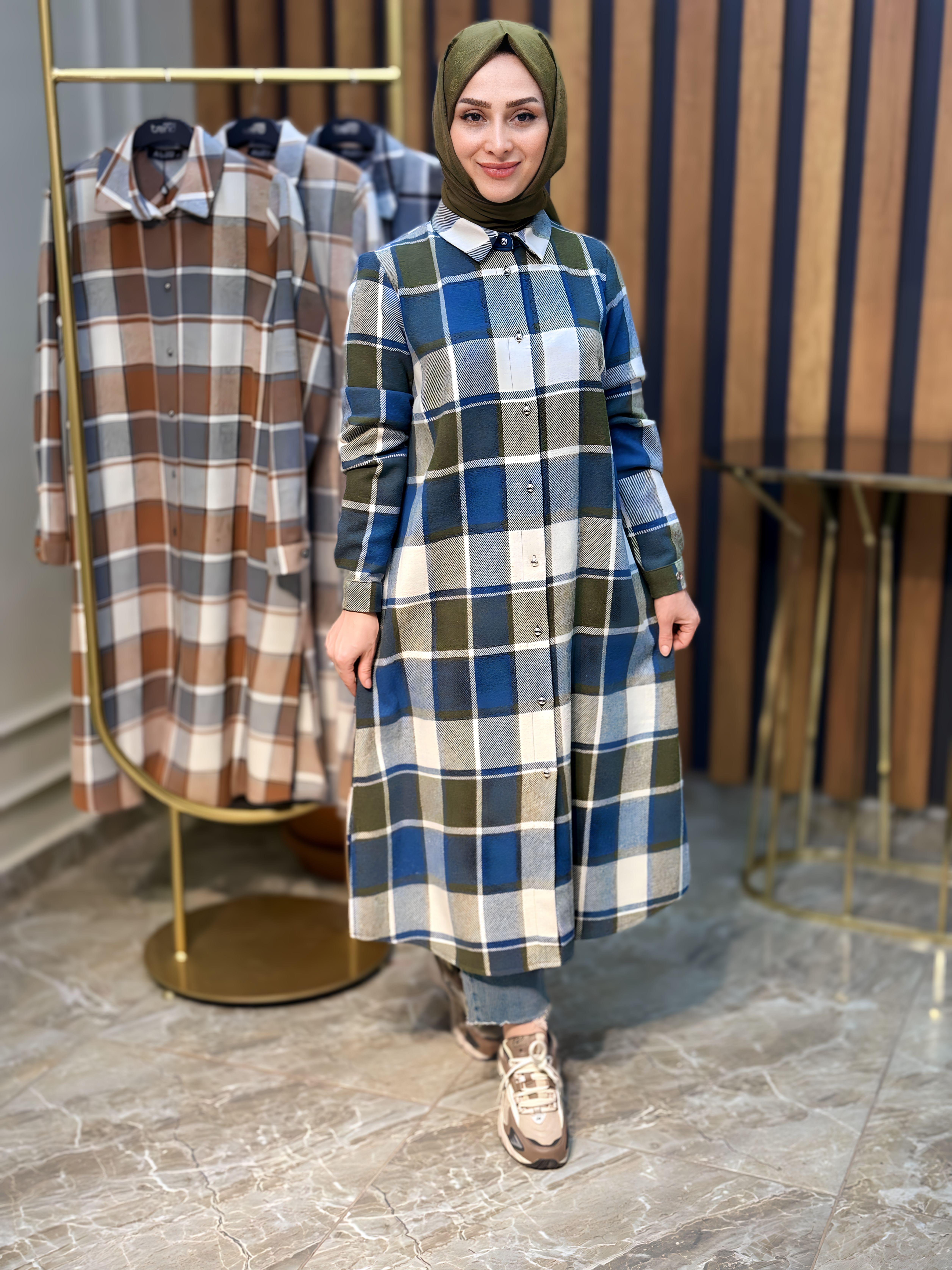 ARMİNE TREND ODUNCU KUMAŞ ÖNDEN DÜĞMELİ TUNİK-23KT410