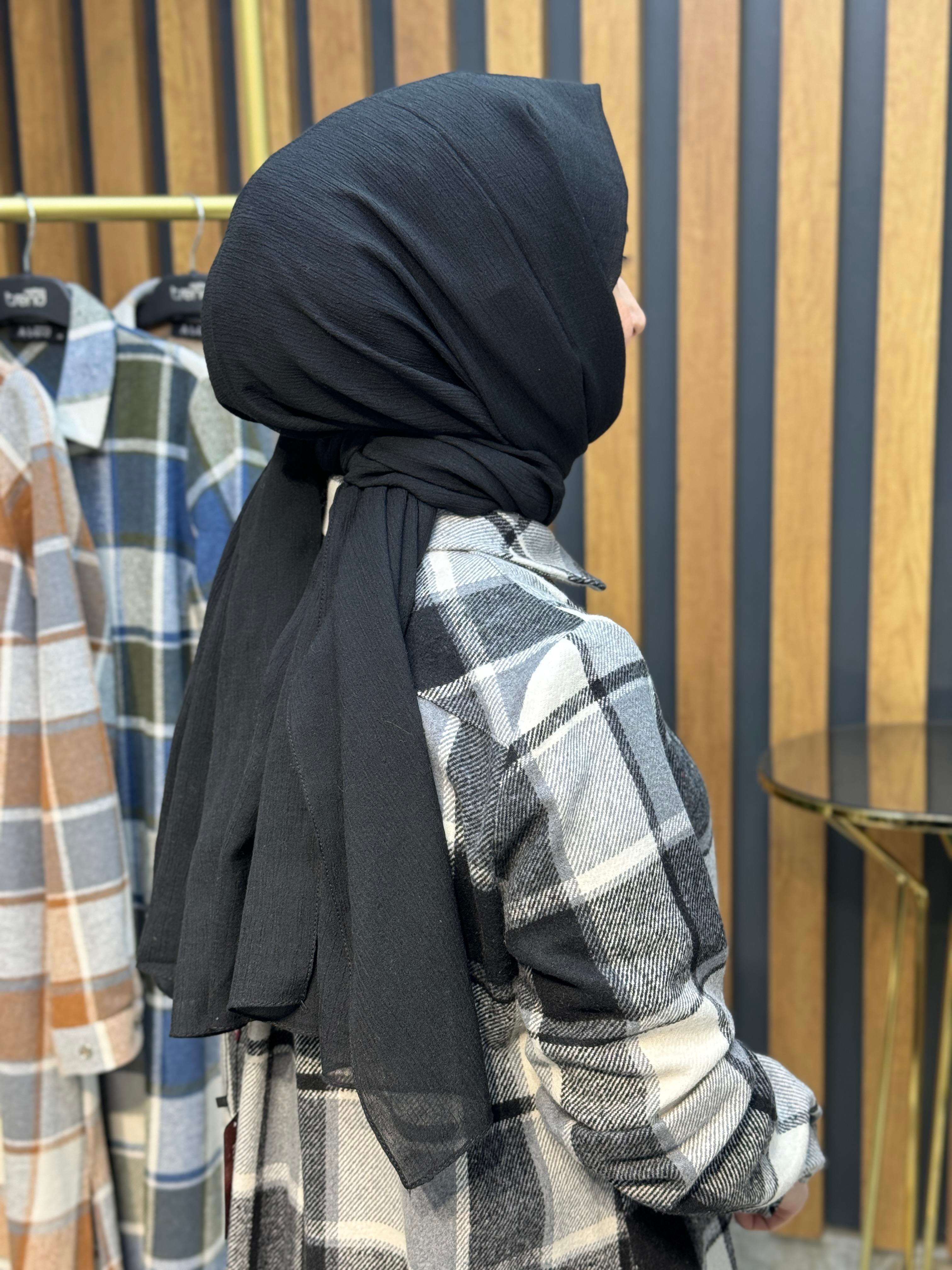 ARMİNE TREND ODUNCU KUMAŞ ÖNDEN DÜĞMELİ TUNİK-23KT410