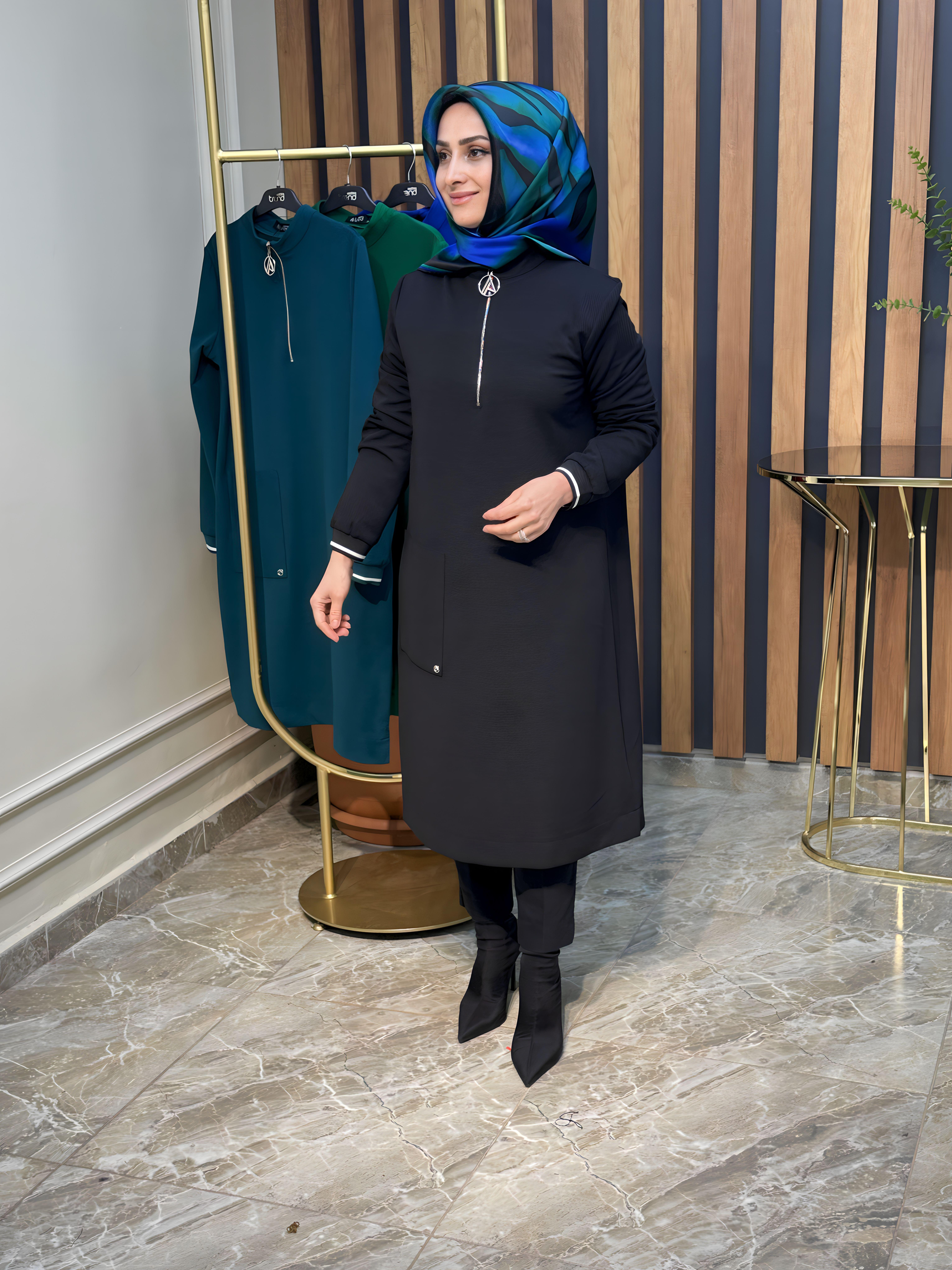 ARMİNE TREND ÖNÜ FERMUARLI KENDİNDEN ÇİZGİLİ TUNİK-23KT439