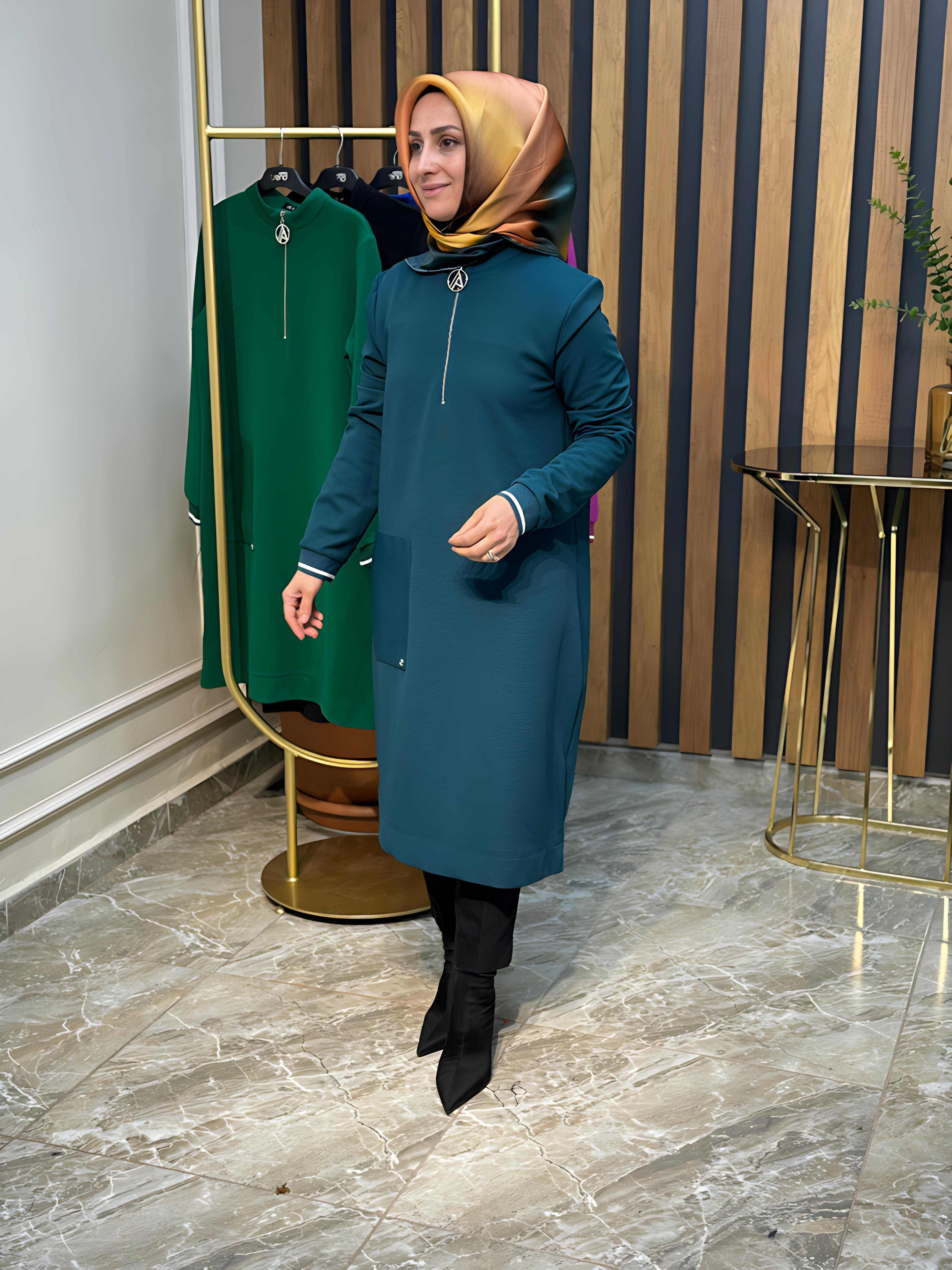 ARMİNE TREND ÖNÜ FERMUARLI KENDİNDEN ÇİZGİLİ TUNİK-23KT439